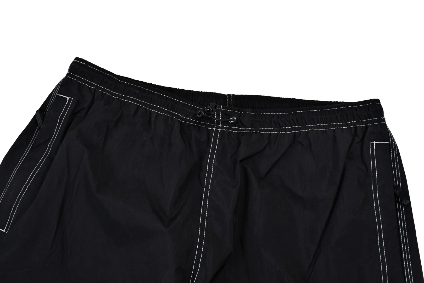 S287 black 💰p360 gradient 💰p440 top version Supreme And the sizes are all ZP consistent. 3. Sewing process: Four needles and six threads are used in 12 places on the whole garment without bone splicing process. Processed by experienced foreign trade factories (ordinary factories cannot do it) 4. Customized ZP main label/wash water label/tag/zipper/packaging bag (equipped with extra large thickened handbag) Color: Black Gradient Size: S/M/L/XL