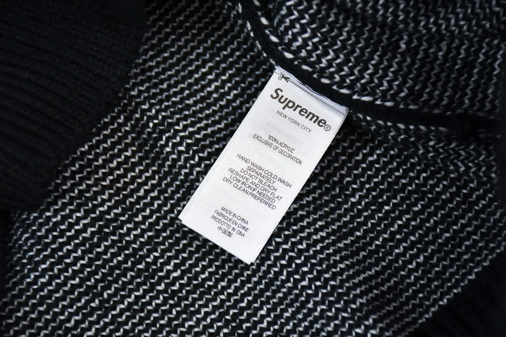 S566💰p320 Top version SUPREME®/THRASHER® CREWNECK FW24 flame co-branded letter logo sweater OS version same style for men and women Customized YB texture wash mark Wool: 1/13 wool Weaving method: sesame dot jacquard Number of needles: multi-gauge Machine: German STOLL computerized flat knitting machine Size: S~XL Color: black gray orange