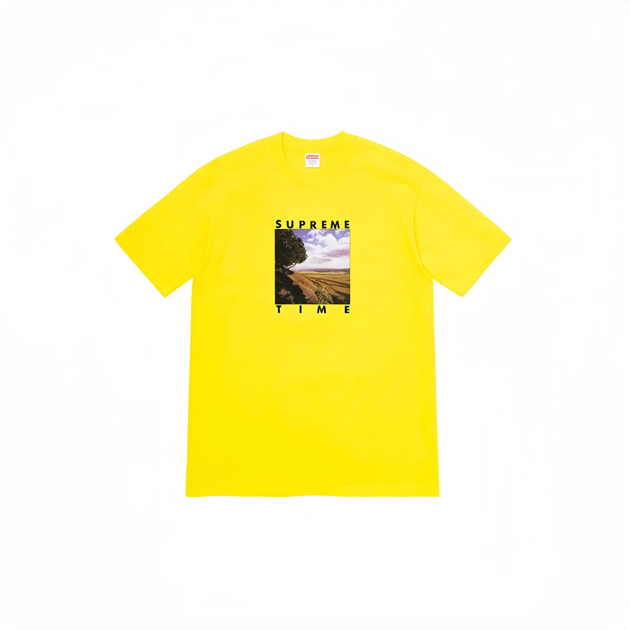#S39 P110💰 Supreme Week 8 Time Tee Country Scenery Pattern Letter Short Sleeve T-shirt. Same style for men and women. From fabric to accessories, all three standards are complete and follow ZP. The slurry printing imported from Matsui Company will never crack. The whole piece is made of three-needle five-thread technology. The neckline-shoulder seam-sleeve seam is double-lined, which looks more three-dimensional and textured. The same craftsmanship as the original version, classic version Feel free to compare zp. The whole piece adopts three-needle five-thread craftsmanship (neckline-shoulder seam-sleeve seam double thread, which looks more three-dimensional and textured). It has the same craftsmanship as the original original, classic version. Color: yellow, black, gray, white, green, red. Size: S M L XL XXL