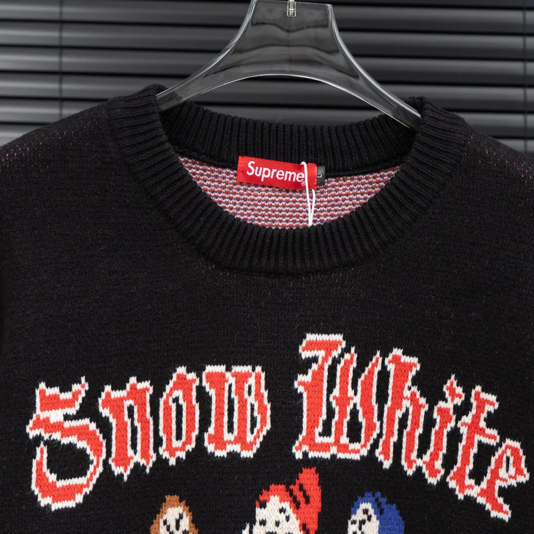 P320 Style: SUPREME Grimm's Fairy Tale Snow White and the Dwarfs Knitted Long-Sleeve Sweater Size: S-XXL Fabric: Wool blend Accessories: Full set of customized original accessories No gender distinction, same style for men and women
