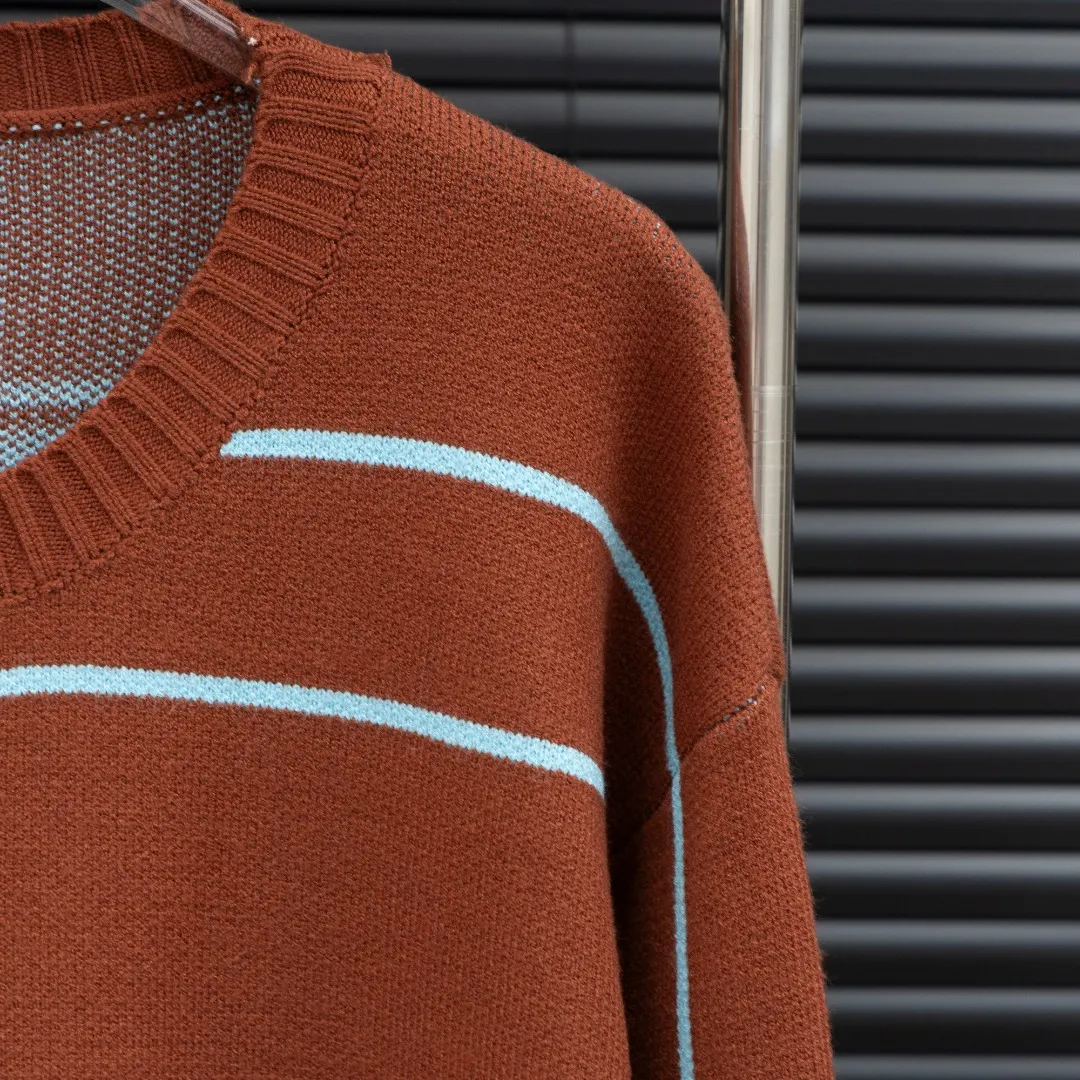 P300 Style: SUPREME unicorn arm knitted long-sleeved sweater Size: S-XXL Fabric: Wool blend Accessories: Full set of customized original accessories No gender distinction, same style for men and women