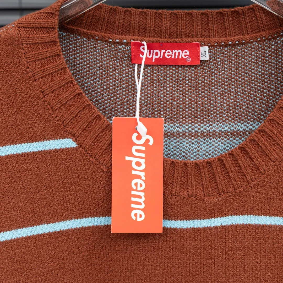 P300 Style: SUPREME unicorn arm knitted long-sleeved sweater Size: S-XXL Fabric: Wool blend Accessories: Full set of customized original accessories No gender distinction, same style for men and women
