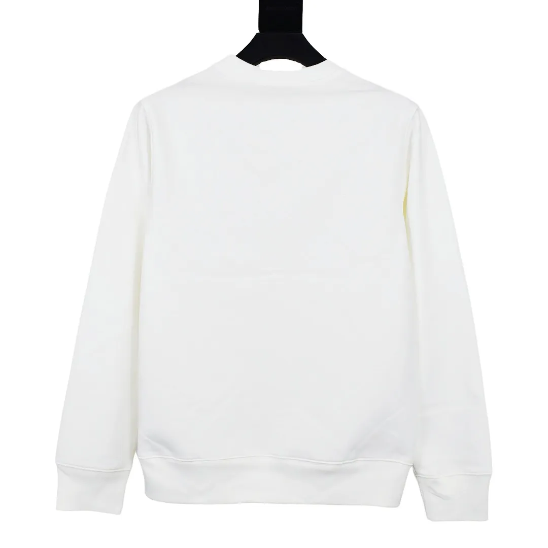 S462💰p290 Top version Supreme 20SS Kanji Logo Crewneck Supreme embroidered fleece crewneck sweatshirt. For those of us who focus on top Supreme, this sweatshirt is naturally available. ZP purchase and pattern making operation 1. Fabric: ZP testing, custom weaving and dyeing, pure cotton 460G plus velvet main fabric, horizontal cutting, side stitching 520G 2X2 thread 2. Embroidery: embroidery equipment Behringer BEKS-Y924 machine is used (a level higher than Tajima embroidery machine). The thickness, saturation and size of the embroidery are all consistent. 3. Sewing process: Four-needle and six-thread boneless splicing technology is used in twelve places on the whole garment. Processed by a senior foreign trade factory (cannot be done by ordinary factories) 4. Hem and cuffs: all use 520G non-elastic threads (low-end goods use elastic threads, causing the hem and cuffs to appear wavy) 5. Customized ZP main label/wash water label/tag/packaging bag (equipped with extra large thickened handbag) Size: S~XL