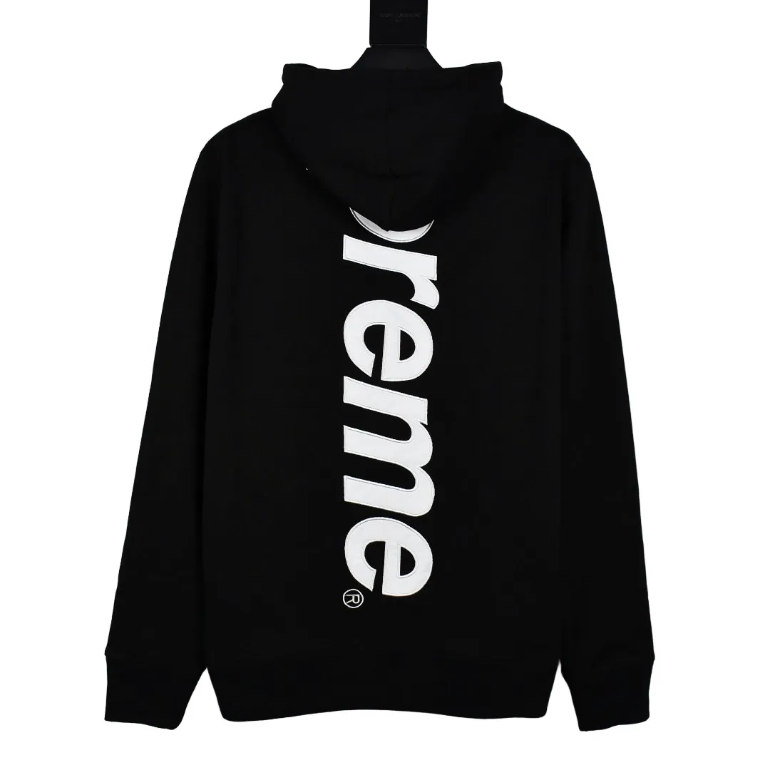 S504💰p330 Top version Supreme 22FW Satin Appliqué Hooded Sweatshirt with patch embroidery LOGO on the back. For those of us who focus on the top Supreme, this sweatshirt is naturally available. ZP purchase and pattern making operation 1. Fabric: ZP testing, custom weaving and dyeing, pure cotton 460G fleece main fabric 2. Technology: Large area embroidered letters on the back Imported Behringer embroidery machine work, exquisite and perfect presentation 3. Hem and cuffs: both use 520G non-elastic thread (low-end products use elastic thread, which causes the hem and cuffs to appear wavy) 4. Customized ZP main label/wash water label/tag/packaging bag (equipped with extra-large thickened handbag) Size: S~XL