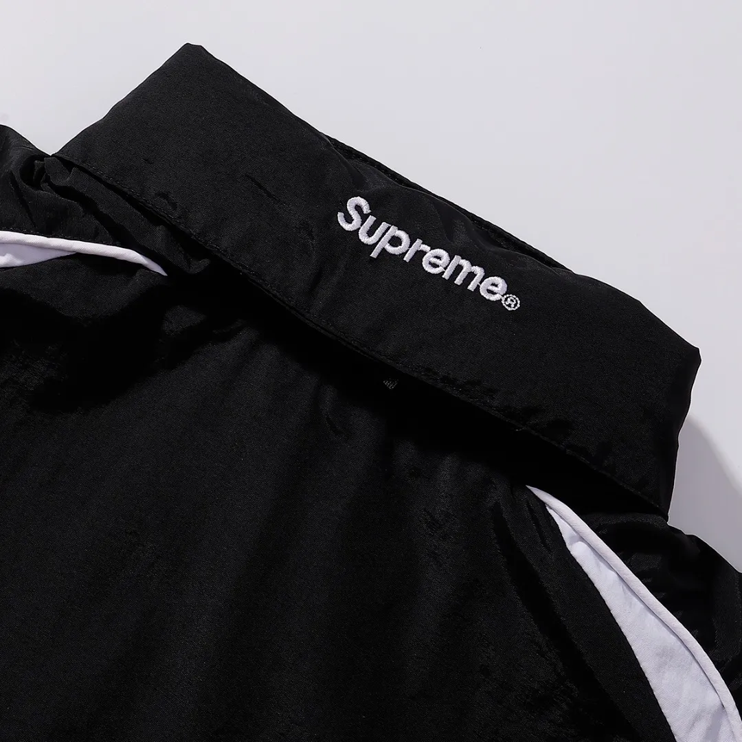 P340 Supreme SS22 Week 11 x umbro/Umbro joint model Track Jacket hooded American trendy jacket black SMLXL size S M L XL length 68-70-72-74 bust 128-132-136-140 sleeve length 80-81-82-83