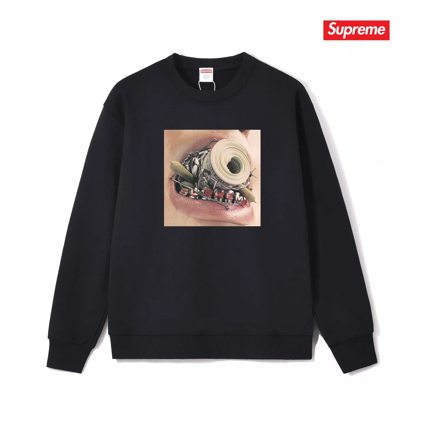 Style No. S1028 #terry p150💰 Velvet 160💰 Supreme FW22 Week 1 Braces Tee pattern printed round neck sweatshirt Made of 400g large terry (drop shoulder large version) fabric, soft texture and no pilling Imported environmentally friendly printing glue The pattern is bright and three-dimensional Quality💥Same style for men and women The upper body is trendy Color: black white gray Size: S M L XL XXL