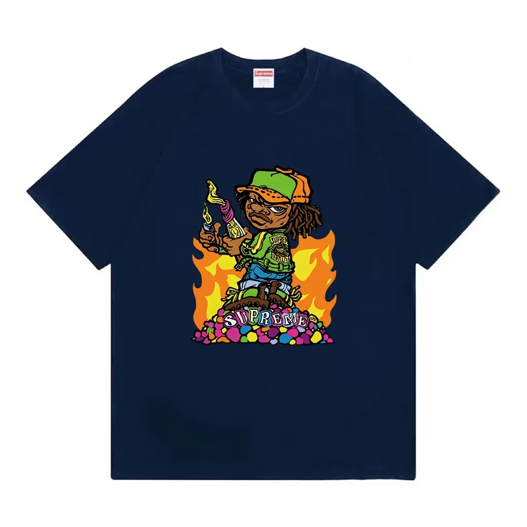 #S112 p110💰 Supreme SS19 Molotov Kid Tee Black little boy comic short sleeves. Loose fit. Made of 260g combed cotton double yarn. From fabrics to accessories, all three standards are complete and follow ZP. The slurry printing imported from Matsui Company will never crack. The whole piece adopts three-needle five-thread technology. The neckline-shoulder seam-sleeve seam is double-lined, which looks more three-dimensional and textured.) The same process as the original version, classic version Feel free to compare zp. The whole piece adopts three-needle five-thread craftsmanship (neckline-shoulder seam-sleeve seam double thread, which looks more three-dimensional and textured). It has the same craftsmanship as the original original, classic version. Color: White, Black, Navy Blue, Red, Purple, Dark Green, Brown. Size: S M L XL XXL