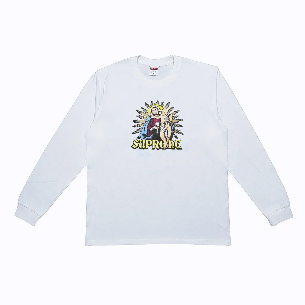 P140 Supreme FW24 2024 Autumn T-shirt Series WEEK8 Blood Tee Chest printed pattern, versatile and comfortable long-sleeved T-shirt, same style for men and women, using cylindrical seamless technology (original technology, there are no stitched bones on the side of the clothes, identification key points) Fabric: All custom-woven and dyed, 280g weight, 100% cotton, cylindrical fabric. Cylindrical fabric is a knitted fabric woven with a cylinder loom. The needles are distributed in a cylindrical shape on the fuselage. The gray fabric is a large cylinder. It needs to be opened and shaped before further use. There is no slit on the side of the clothes, so there is no washing label on the side of ordinary short-sleeved clothes. There is only one collar label behind the neck, so the shape is very correct and not easy to deform (color: black and white)