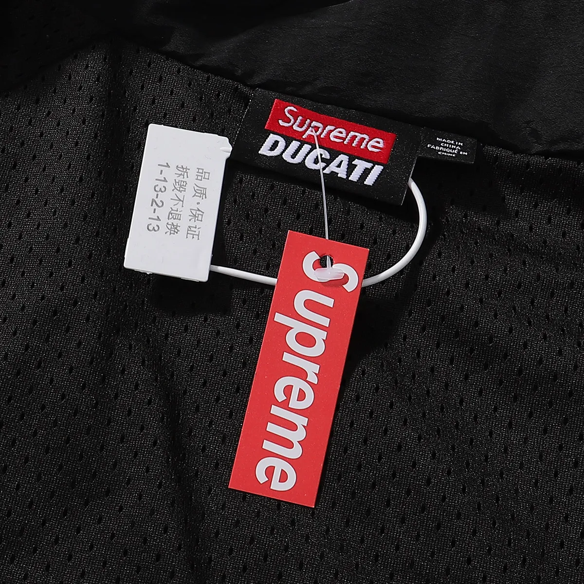 P340 sup Ducati joint racing style jacket black white SMLXL length 68-70-72-74 bust 134-138-142-146