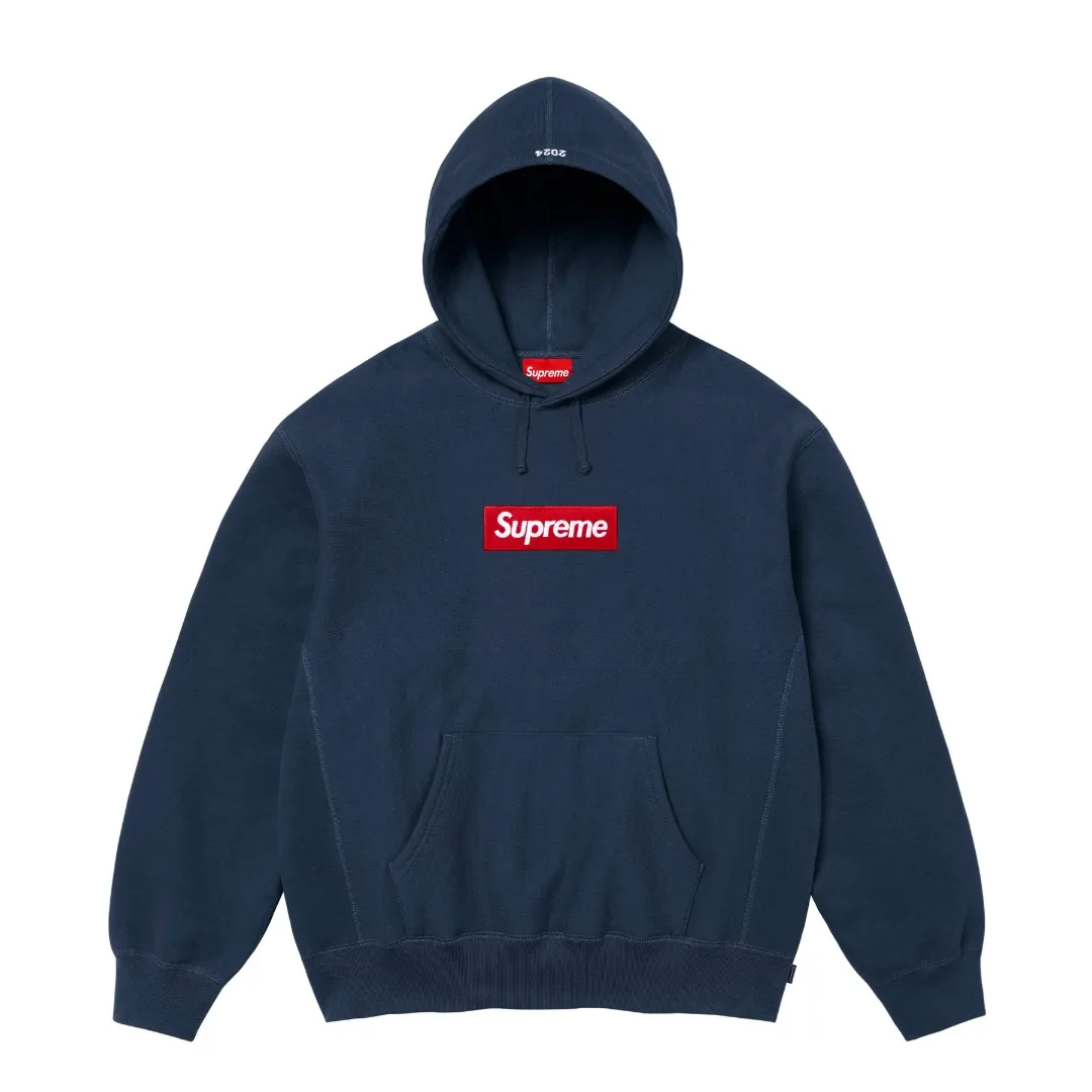 S616💰p330 Top version Supreme 24Fw embroidered Box Logo Hooded hooded sweatshirt Hooded plus fleece sweatshirt For those of us who focus on top Supreme, the cross sweatshirt is naturally available. ZP purchase and pattern making operation 1. Fabric: ZP testing, custom weaving and dyeing, pure cotton 460G plus velvet main fabric, horizontal cutting, side stitching 520G 2X2 thread 2. Embroidery: The embroidery equipment is operated by BEHRINGER BEKS-Y924 machine (a level higher than Tajima embroidery machine). The embroidery thickness, saturation and size are all consistent. 3. Sewing process: The whole garment adopts four-needle and six-thread boneless splicing technology in twelve places. Processed by a senior foreign trade factory (ordinary factories cannot do it). 4. Hem and cuffs: all use 520G inelastic thread. (Low-end products use elastic threads to cause the hem and cuffs to appear wavy) 5. Customized ZP main logo/wash water label/hangtag/packaging bag (equipped with an extra-large thickened handbag) Color: black, off-white, gray, sapphire blue, color matching Size: S~XL