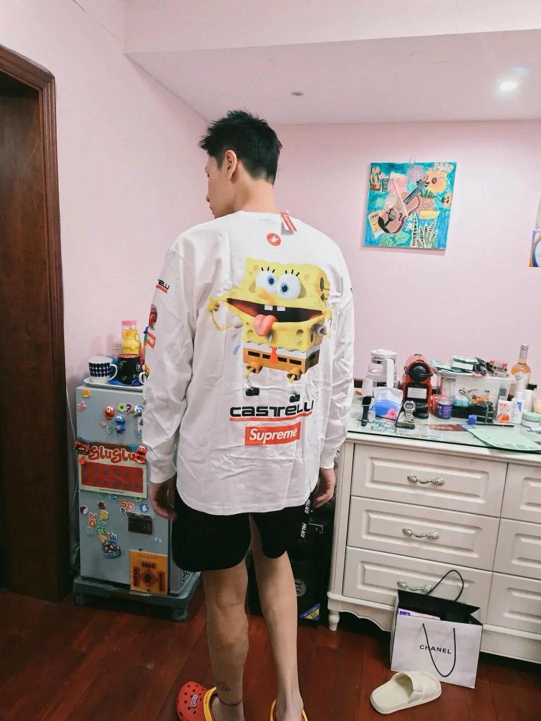 S626💰p270 Supreme x SPONGEBOB SQUAREPANTS Spongebob x CASTELLI joint model SS25 WEEK11 Racing L/S Tee SpongeBob SquarePants funny printed pattern round neck long-sleeved T-shirt Unisex 260g pure cotton material Super cute large print Very popular appearance Color: Black White Size: S M L XL (175 140 wear M) Length: 69 71 73 76 Bust: 114 118 122 126 Sleeve length: 62 63 64 65