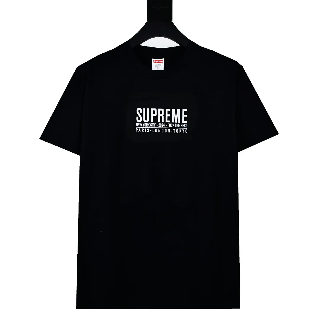 🅿️126 S172 top version Supreme 24ss Paris PARIS short-sleeved T-shirt. Refuse to look at pictures to make products. Refuse to compare with wrong versions. Use cylinder seamless technology (original technology, there is no stitching bone on the side of the clothes, the key point of identification) The fabrics are all custom-woven and dyed, 280g weight, 100% cotton, cylindrical fabric. Cylindrical fabric is a knitted fabric woven with a cylinder loom. The needles are distributed in a cylindrical shape on the fuselage. The gray fabric is a large cylinder, which needs to be opened and shaped before it can be used further. There are no slits on the side of the clothes, so there is no washing label on the side of ordinary short-sleeves. There is only one collar label behind the neck. The printing uses thermosetting ink printing imported from Belgium (different from conventional thermal transfer printing), also known as plastic ink, or self-adhesive ink. Its ingredients are: mainly composed of polyvinyl chloride (PVC) and phthalates. PVC and phthalates, solid color The thermoset ink is composed of a mixture of agents, stabilizers, and thickeners. It is not the digital direct printing advertised on the market. The printing texture of thermoset ink cannot be achieved by digital direct printing. The collar label has a watermark anti-counterfeiting effect, a real anti-counterfeiting layer, a version with a high probability of passing the inspection, and a high probability of passing the original packaging picture. Size：S-XL