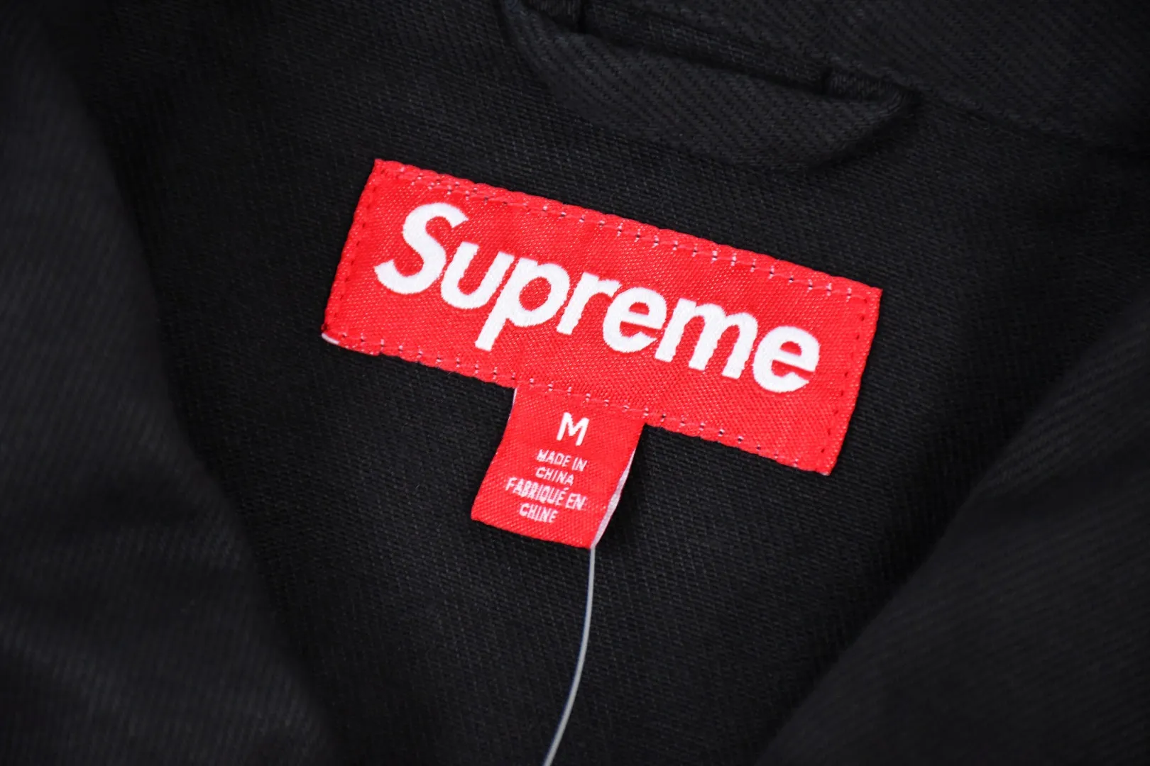 S582💰p380 Top version Supreme 24ss CRACKED COACHES JACKET Micro-label embroidered letter jacket Fabric: ZP assay Custom weaving and dyeing Pure cotton 600G pure cotton main fabric Process: Large area embroidered letters on the front Imported Behringer embroidery machine operation Exquisite and perfect presentation Customized ZP main logo/washing water label/tag/packaging bag (equipped with extra-large thickened handbag) Color: black Royal Blue Size: S~XL