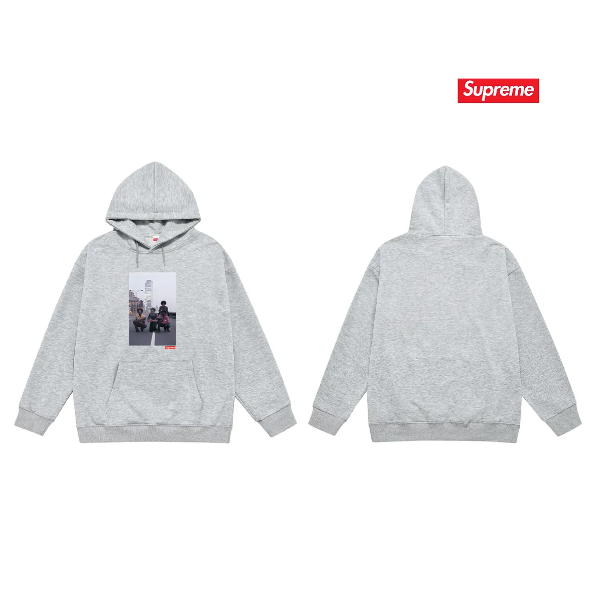Style No. S2015 #terry P160💰 Velvet P170💰 Supreme Week 18 Augustus Pablo Tee reggae band character print hooded sweatshirt Made of 400g large terry 430g silver fox velvet (drop shoulder large version) fabric, soft texture and no pilling Imported environmentally friendly printing glue The pattern is bright and three-dimensional Quality 💥Same style for men and women The upper body is trendy Color: black white gray Size: S M L XL XXL