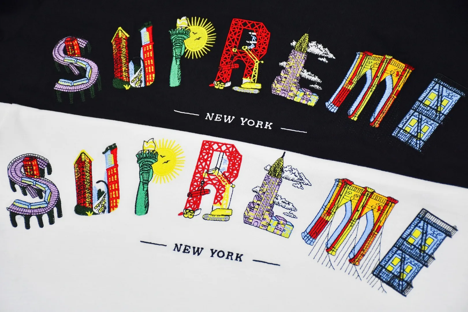 🅿️140 S18 top version Supreme 19SS City Arc Tee city building embroidery logo curved rainbow short-sleeved T-shirt 1. YB version size Fabric custom-woven and dyed 280g weight 100% cotton 2. Architectural patterns are operated by imported Behringer BEKT-S1501CII 15-color single-head machine. Even if a top-level machine is used, it must be constantly debugged and requires manual supervision, which is time-consuming and labor-intensive and accurate to millimeter-level errors. The letter S stands for: intercity high-speed rail. The letter U stands for: urban office building. The letter P stands for: Torch of the Statue of Liberty. The letter R stands for: construction site building. The letter E stands for: church.