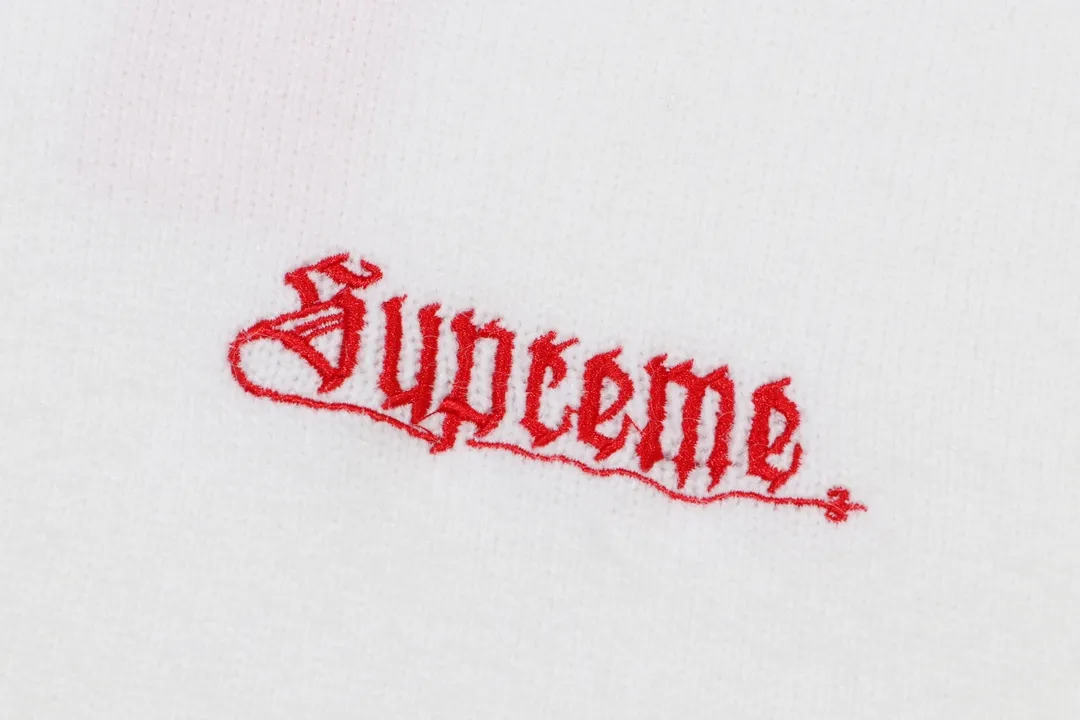 P300 Supreme new embroidered letter logo round neck wool knitted sweater Color: White Black Blue Pink Size: S M L XL XXL