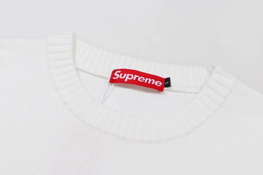 P300 Supreme new embroidered letter logo round neck wool knitted sweater Color: White Black Blue Pink Size: S M L XL XXL
