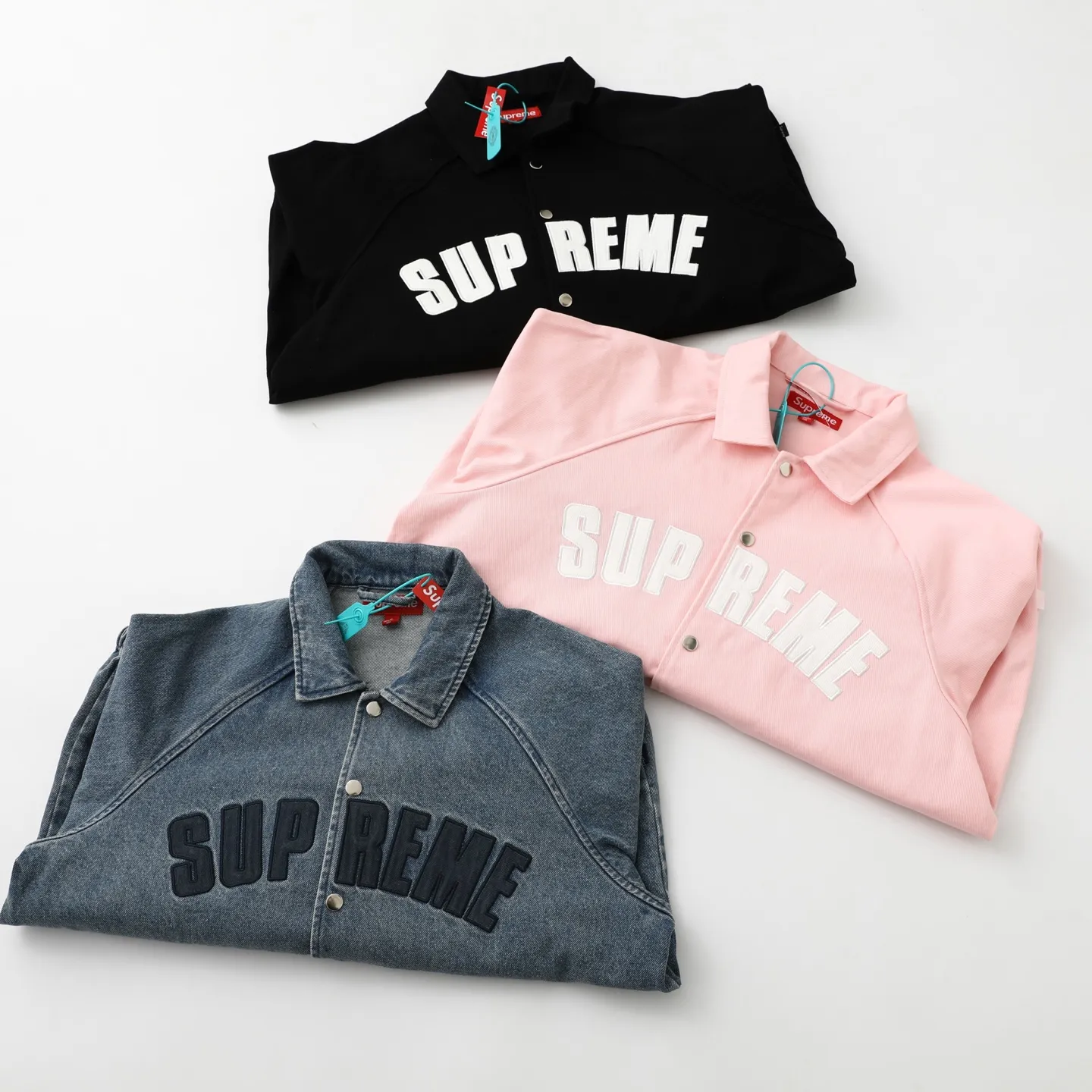 S632💰p400 Top version Supreme SS25 WEEK17 Arc Denim Coaches Jacket Logo American washed coach jacket Jacket Same style for men and women Original purchase All details are restored to the same Just close your eyes and enter Color: Black Denim Blue Pink Size: S M L XL (176 145 wear M loose)