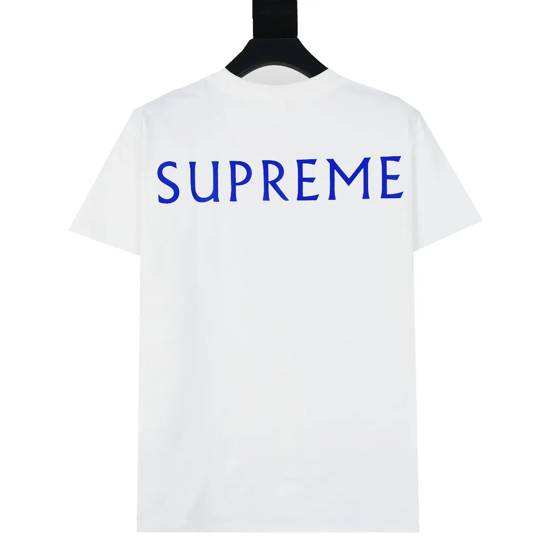 S430💰P150 Top version Supreme 25ss Damien Hirst artist co-branded Golden Horn Goat printed short-sleeved T-shirt. Refuse to look at pictures to make products. Refuse to compare wrong versions. Use cylinder seamless technology (original technology, there are no stitched bones on the side of the clothes, key points of identification) The fabrics are all custom-woven and dyed, 280g weight, 100% cotton, cylindrical fabric. Cylindrical fabric is a knitted fabric woven with a cylinder loom. The needles are distributed in a cylindrical shape on the fuselage. The gray fabric is a large cylinder, which needs to be opened and shaped before it can be used further. There are no slits on the side of the clothes, so there is no washing label on the side of ordinary short-sleeves. There is only one collar label behind the neck. The printing uses heat-setting ink printing imported from Belgium (different from conventional heat transfer printing on the market), also known as plastic ink, or self-adhesive ink. Its ingredients: mainly composed of polyvinyl chloride (PVC) and phthalates, including PVC, phthalates, and color fixing agents. , stabilizer, and thickener are mixed to form thermoset ink, which is not the digital direct printing marketed on the market. The printing texture of thermoset ink cannot be achieved by digital direct printing. The new triple collar label has a watermark anti-counterfeiting effect, real anti-counterfeiting layer, and has a high probability of passing the approved version. The original packaging picture has a high probability of passing Size：S-XL