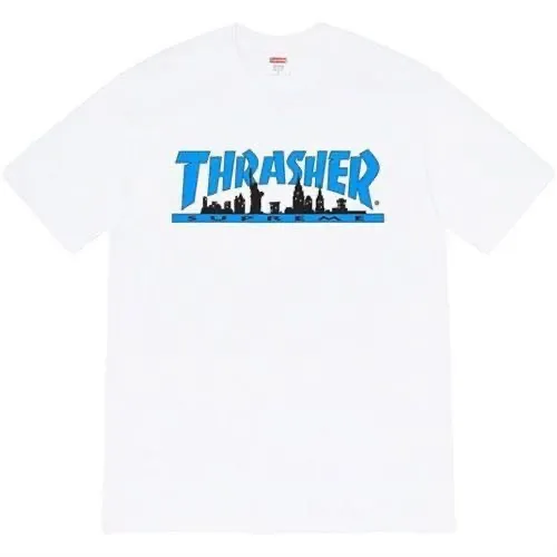 S149 P110💰 SUP 72FW Thras Skyline Tee Flame co-branded trendy men's short-sleeved high-end T-shirt. Loose fit. Made of 260g combed cotton double yarn. From fabric to accessories, all three standards are complete and follow ZP. Imported Matsui company's slurry printing will never crack. The whole piece adopts three-needle five-thread process. The neckline-shoulder seam-sleeve seam is double-lined, which looks more three-dimensional and textured. The same process as the original version, classic version. Feel free to compare zp. The whole piece adopts three-needle five-thread craftsmanship. The neckline-shoulder seam-sleeve seam is double-threaded, which looks more three-dimensional and textured.) It has the same craftsmanship as the original original, classic version. Color: Black White Size: S M L XL XXL