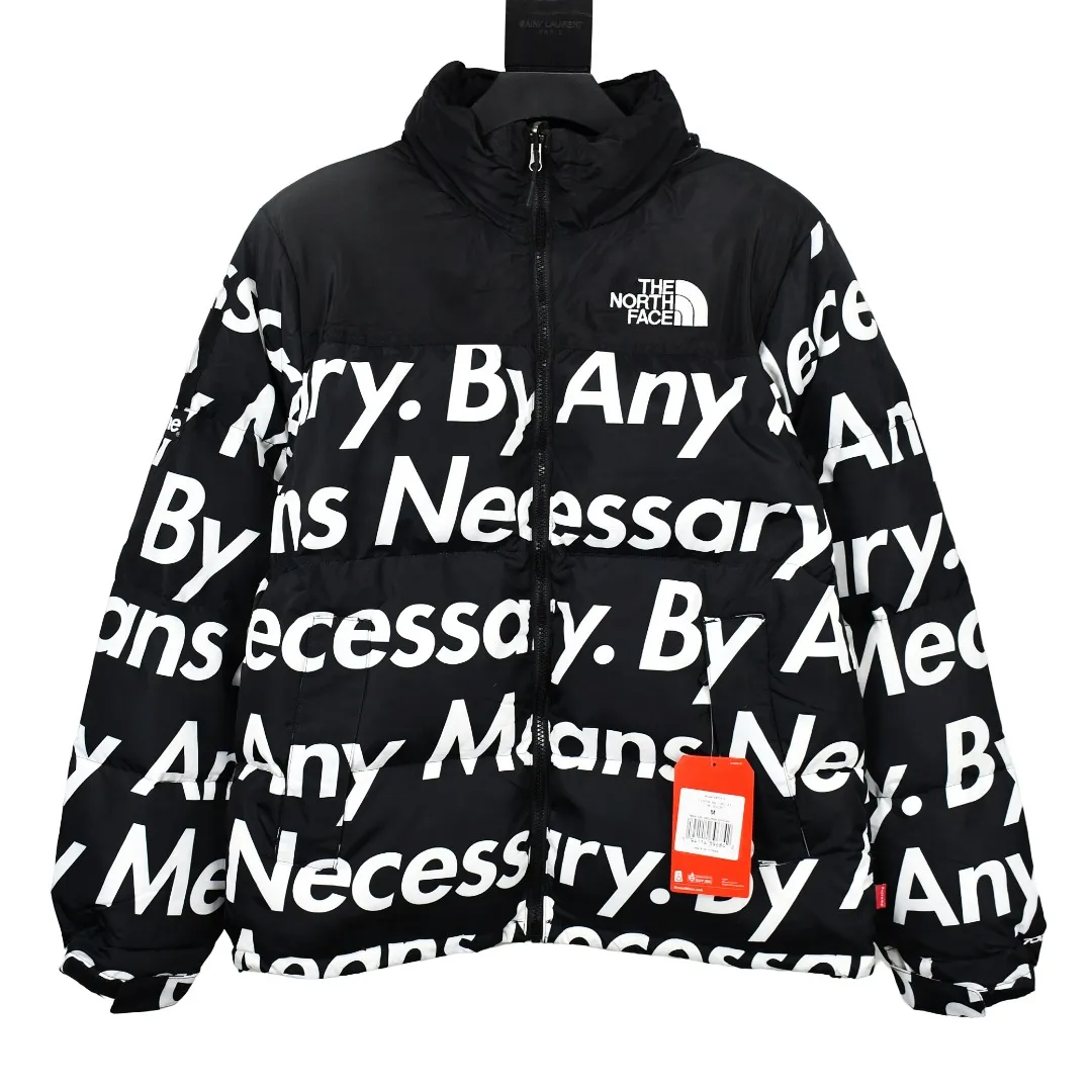 MX25💰355 MAX/Top version Exclusive quality on the entire network ZP player designated version Supreme Embroidery and knitting use high-density embroidery with machines imported from factories that cooperate with TNF to ensure the neatness, density, saturation and overall three-dimensional effect of the embroidery. 700 word embroidery on the right cuff. There is no stitching. Printing. The splicing gap between the positioning of the first row of letters on the chest and the upper black is fixed. The upper and lower error of the ZP ranking does not exceed 1CM. The position difference of each piece will not exceed 1CM. The letters in the pocket position ZP and the clothes are connected and can be matched. The letter zippers on the placket of clothes can be connected when pulled up. Those with misaligned letters that cannot be connected when pulled up are all wrong versions. Each correct piece requires workers to manually cut and align it. Authentic and distressed YKK zippers. The main zipper has VISION engraving on the plastic zipper puller and the words THE NORTH FACE. Size: S-XL