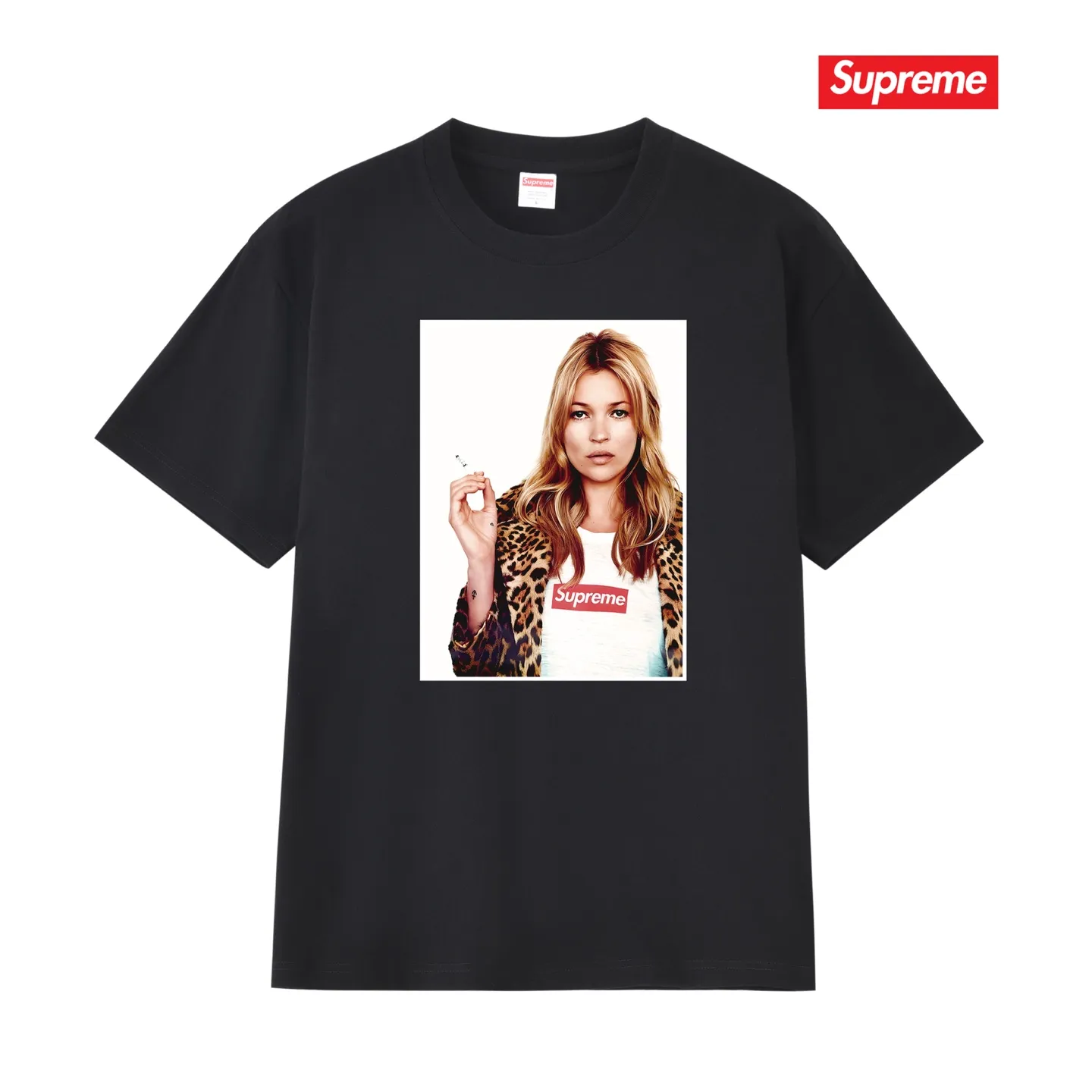 S190 P110💰 Supreme 12SS Kate Moss Photo Sticker Kate Character Sticker Loose version Made of 260 grams of combed cotton double yarn, all three standards from fabrics to accessories are in compliance with ZP Imported Matsui company's slurry printing will never crack The whole piece adopts three-needle five-thread technology (neckline-shoulder seam-sleeve seam double line, looks more three-dimensional and textured) The same process as the authentic original, classic version Feel free to compare zp. The whole piece adopts three-needle five-thread craftsmanship (neckline-shoulder seam-sleeve seam double thread, which looks more three-dimensional and textured). It has the same craftsmanship as the original original, classic version. Color: black, white, light gray, pink, navy. Size: S M L XL XXL
