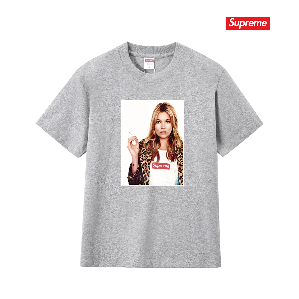 S190 P110💰 Supreme 12SS Kate Moss Photo Sticker Kate Character Sticker Loose version Made of 260 grams of combed cotton double yarn, all three standards from fabrics to accessories are in compliance with ZP Imported Matsui company's slurry printing will never crack The whole piece adopts three-needle five-thread technology (neckline-shoulder seam-sleeve seam double line, looks more three-dimensional and textured) The same process as the authentic original, classic version Feel free to compare zp. The whole piece adopts three-needle five-thread craftsmanship (neckline-shoulder seam-sleeve seam double thread, which looks more three-dimensional and textured). It has the same craftsmanship as the original original, classic version. Color: black, white, light gray, pink, navy. Size: S M L XL XXL