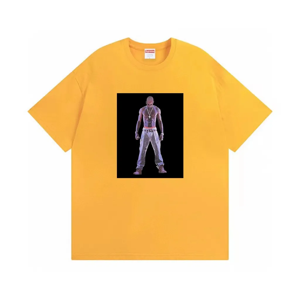 #S122 p110💰 Supreme SS20 Week 1 TupacHologram Tee virtual character short-sleeved T-shirt. Loose fit. Made of 260g combed cotton double yarn. From fabrics to accessories, all three standards are complete and follow ZP. Imported Matsui company slurry printing will never crack. The whole piece is made with three-needle five-thread technology. The neckline-shoulder seam-sleeve seam is double-lined, which looks more three-dimensional and textured.) The same process as the original version, classic version Feel free to compare zp. The whole piece adopts three-needle five-thread craftsmanship (neckline-shoulder seam-sleeve seam double thread, which looks more three-dimensional and textured). It has the same craftsmanship as the genuine original, classic version. Color: Black White Red Orange Yellow Size: S M L XL XXL