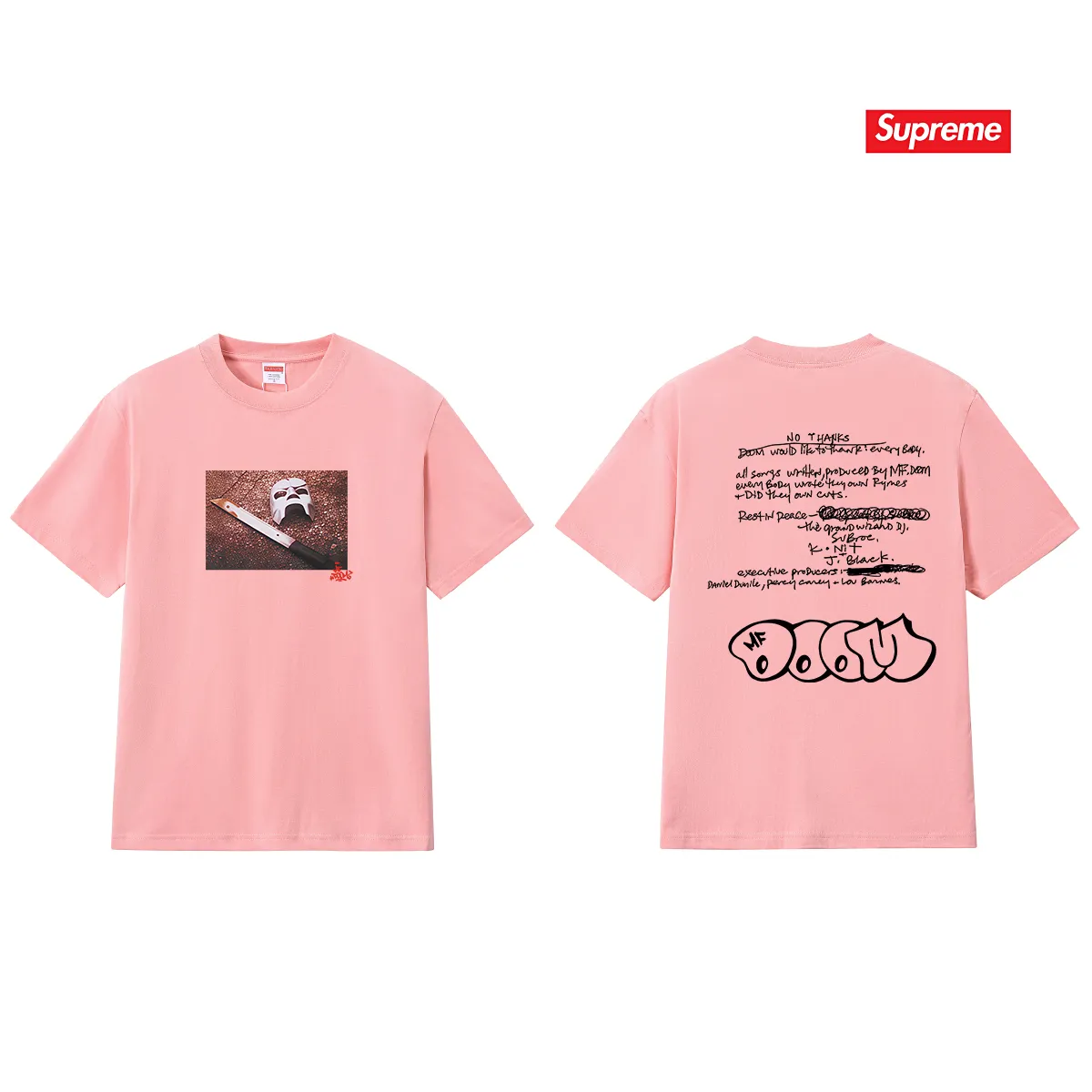 S207 P110💰 SupxMFDOOM FW23 mask with handwritten letters printed on the back, pure cotton round neck short-sleeved, same style for men and women. Loose fit. Made of 260g combed cotton double yarn. All three standards are complete from fabrics to accessories. ZP. Imported Matsui company slurry printing will never crack. The whole piece adopts three-needle five-thread technology. The neckline-shoulder seam-sleeve seam is double-lined, which looks more three-dimensional and textured. The same process as the original version, classic version. Feel free to compare zp. The whole piece adopts three-needle five-thread craftsmanship (neckline-shoulder seam-sleeve seam double thread, which looks more three-dimensional and textured). It has the same craftsmanship as the original original, classic version. Color: black, white, light gray, pink, navy. Size: S M L XL XXL
