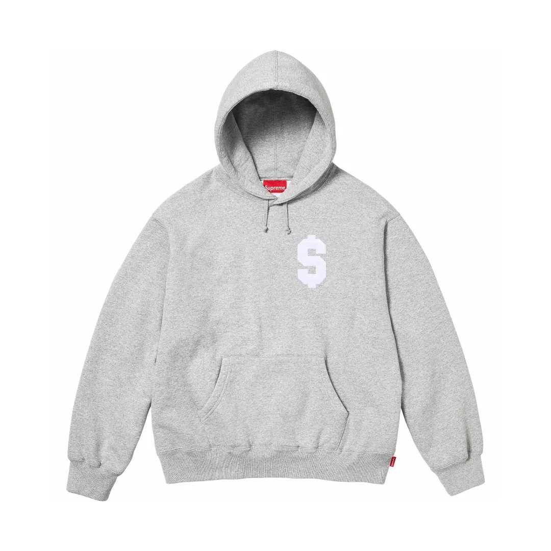 S602💰p320 Top version Supreme 24ss $ Patch embroidery logo plus velvet hooded sweatshirt 1. Fabric: ZP test, custom woven and dyed, pure cotton 430G plus velvet main fabric, horizontal cutting 2. Embroidery: Embroidery equipment, using Behringer BEKS-Y924 machine (one level higher than Tajima embroidery machine) Embroidery thickness, saturation and size are consistent with ZP 3. Sewing process: The whole garment adopts four-needle and six-thread boneless splicing technology in 12 places. Processed by a senior foreign trade factory (ordinary factories cannot do it) 4. Customized ZP main label/wash water label/tag/packaging bag (equipped with an extra-large thickened handbag) Color: black/grey/navy blue Size: S/M/L/XL