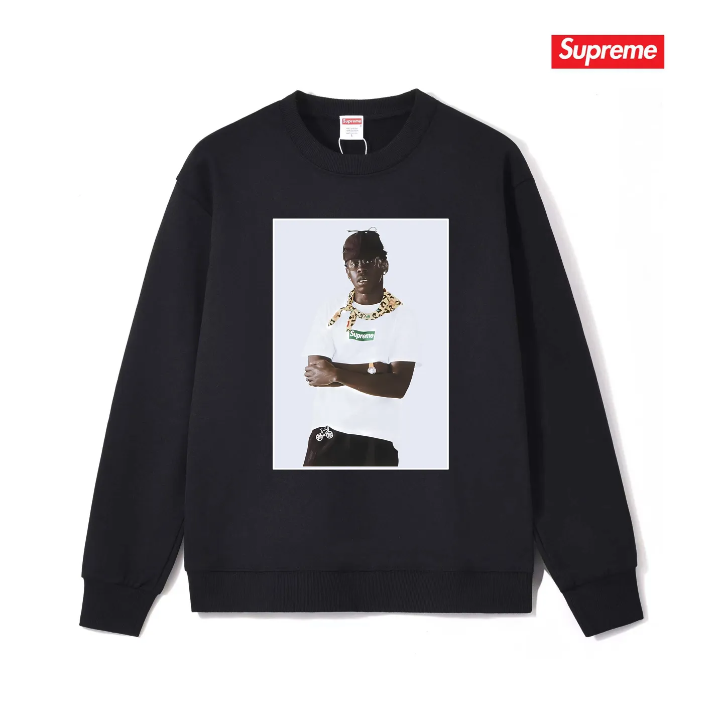 Style No. S1084 #terry p150💰 Velvet 160💰 Supreme FW24 Tyler The Creator Tee Portrait Printed Round Neck Sweater Made of 400g large terry (drop shoulder large version) fabric, soft and non-pilling texture, imported environmentally friendly printing glue, bright and three-dimensional pattern, quality 💥unisex style, trendy upper body, color: black, white, gray, size: S M L XL XXL