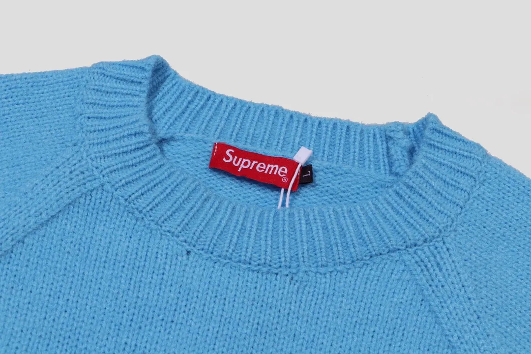P300 Sup supreme chest striped five-pointed star jacquard crew neck sweater Color: black blue green Size: S M L XL XXL