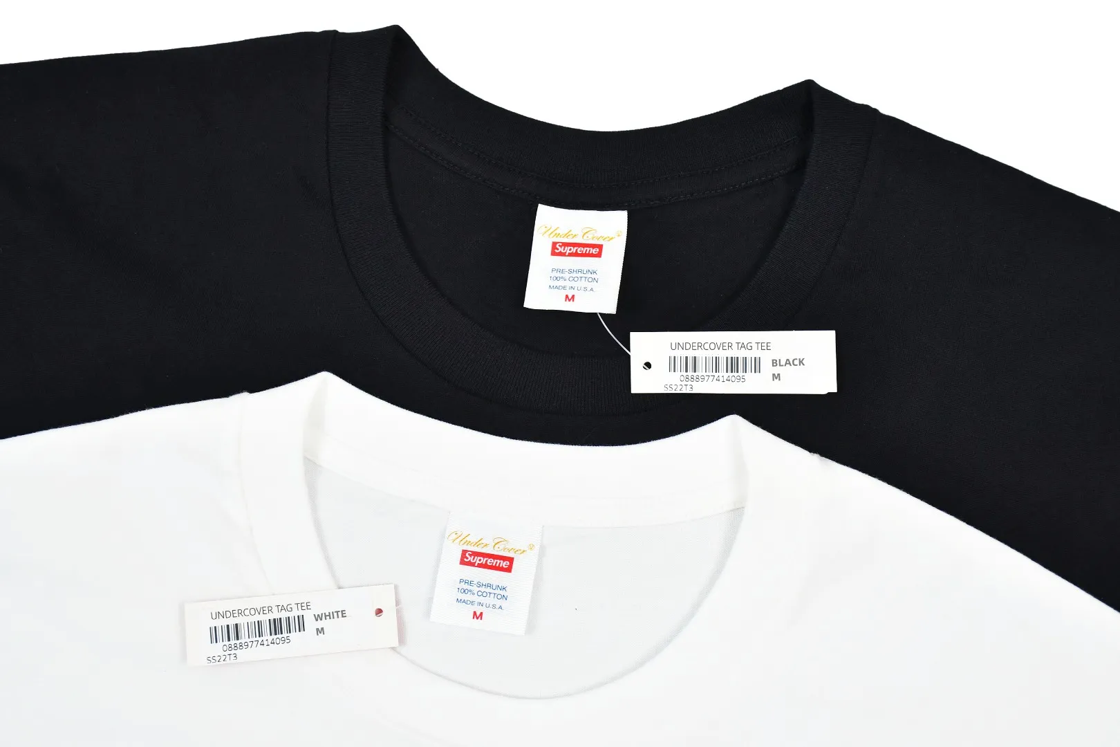 S286💰p136 Supreme x Undercover TAG TEE joint slogan-printed short-sleeved T-shirt. Refuse to look at pictures to make products. Refuse to compare wrong versions. Use cylindrical seamless technology (original technology, there are no stitched bones on the side of the clothes, key points of identification) The fabrics are all custom-woven and dyed, 280g weight, 100% cotton, cylindrical fabric. Cylindrical fabric is a knitted fabric woven with a cylinder loom. The needles are distributed in a cylindrical shape on the fuselage. The gray fabric is a large cylinder, which needs to be opened and shaped before it can be used further. There are no slits on the side of the clothes, so there is no washing label on the side of ordinary short-sleeves. There is only one collar label behind the neck. The printing uses thermosetting ink printing imported from Belgium, also known as plastic ink, or self-adhesive ink. Its ingredients are: mainly composed of polyvinyl chloride (PVC) and phthalates, including PVC and phthalates, fixing agents, stabilizers Agents and thickeners are mixed to form thermoset ink, which is not the digital direct printing marketed on the market. The printing texture of thermoset ink is unachievable by other processes. The collar label has a watermark anti-counterfeiting effect, a real anti-counterfeiting layer, a version with a high probability of passing the inspection, and the original packaging picture has a high probability of passing the test. Size：S-XL