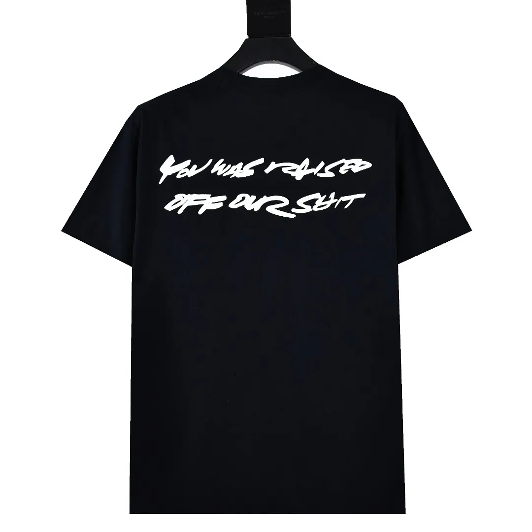 S318💰p130 Supreme 24ss Futura future slogan Box Logo short-sleeved T-shirt. Refuse to make products based on pictures. Refuse to compare wrong versions. Use cylinder seamless process (original process. There are no stitched bones on the side of the clothes. Key points of identification) The fabrics are all custom-woven and dyed, 280g weight, 100% cotton, cylindrical fabric. Cylindrical fabric is a knitted fabric woven with a cylinder loom. The needles are distributed in a cylindrical shape on the fuselage. The gray fabric is a large cylinder, which needs to be opened and shaped before it can be used further. There are no slits on the side of the clothes, so there is no washing label on the side of ordinary short-sleeves. There is only one collar label behind the neck. The printing uses thermosetting ink printing imported from Belgium (different from conventional heat transfer printing), also known as plastic ink, or self-adhesive ink. Its ingredients are: mainly composed of polyvinyl chloride (PVC) and phthalates. PVC and phthalates, solid color The thermosetting ink is composed of a mixture of agents, stabilizers, and thickeners. It is not the digital direct printing marketed on the market. The printing texture of thermosetting ink cannot be achieved by digital direct printing. The collar label has a watermark anti-counterfeiting effect, a real anti-counterfeiting layer, a version with a high probability of passing the inspection, and the original packaging picture has a high probability of passing the test. Size：S-XL