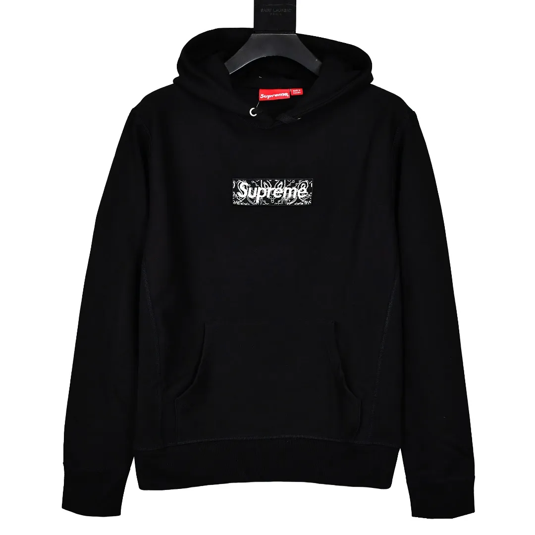 🅿️320 S209 top version Supreme FW19 Week 16 Bandana Box Logo Hooded Sweatshirt Cashew flower embroidered hooded fleece sweatshirt For those of us who focus on top Supreme, the cashew flower sweatshirt is naturally available. ZP purchase and pattern making operation 1. Fabric: ZP testing, custom weaving and dyeing, pure cotton 460G plus velvet main fabric, horizontal cutting, side stitching 520G 2X2 Thread 2. Embroidery: Embroidery equipment is operated by BEHRINGER BEKS-Y924 machine (a level higher than Tajima embroidery machine). The embroidery thickness, saturation and size are all consistent. 3. Sewing process: Four needles and six threads are used in 12 places on the whole garment. The boneless splicing process is processed by a senior foreign trade factory (ordinary factories cannot do it). 4. Hem and cuffs: all use 520G inelastic thread. (Low-end goods use elastic threads to cause the hem and cuffs to appear wavy) 5. Customized ZP main label/wash water label/hangtag/packaging bag (equipped with an extra-large thickened handbag) Size: S~XL