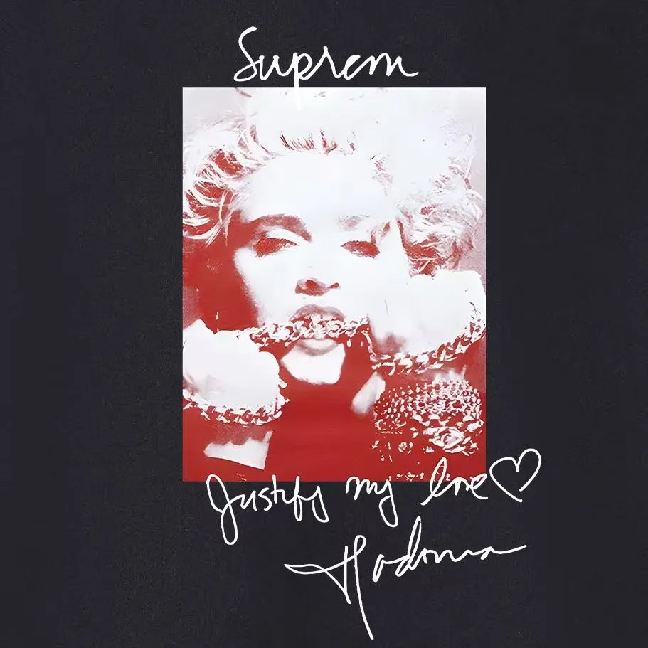 Style No. S2206 #terry P160💰 Velvet P170💰 Supreme FW18 Madonna Tee Navy Madonna printed hooded sweatshirt Made of 400g large terry 430g silver fox velvet (off-shoulder large version) fabric, soft texture and no pilling Imported environmentally friendly printing glue The pattern is bright and three-dimensional Quality 💥Same style for men and women The upper body is trendy Color: black white gray Size: S M L XL XXL