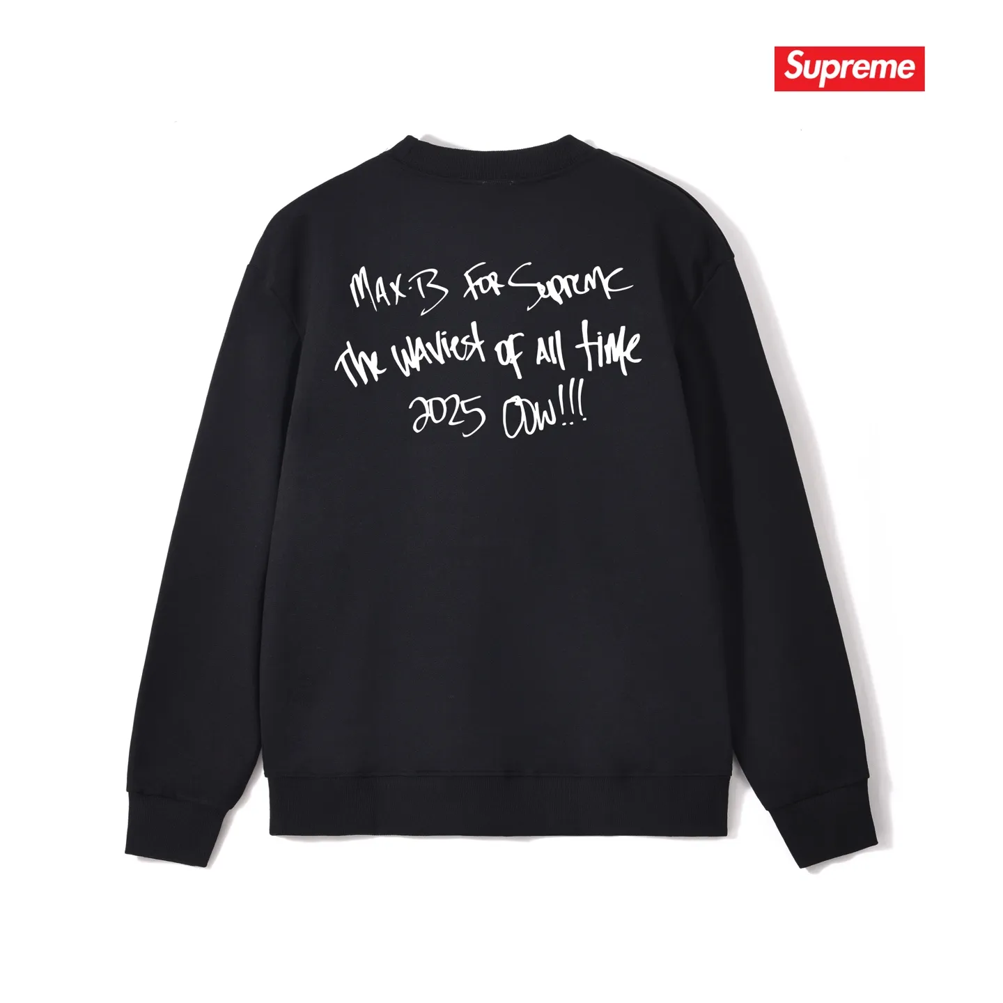 Style No. S1140 #terry p150💰 Plush 160💰 SS25 Sup She loves me printed round neck sweatshirt Made of 400g large terry (drop shoulder large version) fabric, soft texture and no pilling Imported environmentally friendly printing glue The pattern is bright and three-dimensional Quality💥Same style for men and women The upper body is trendy Color: black white gray Size: S M L XL XXL