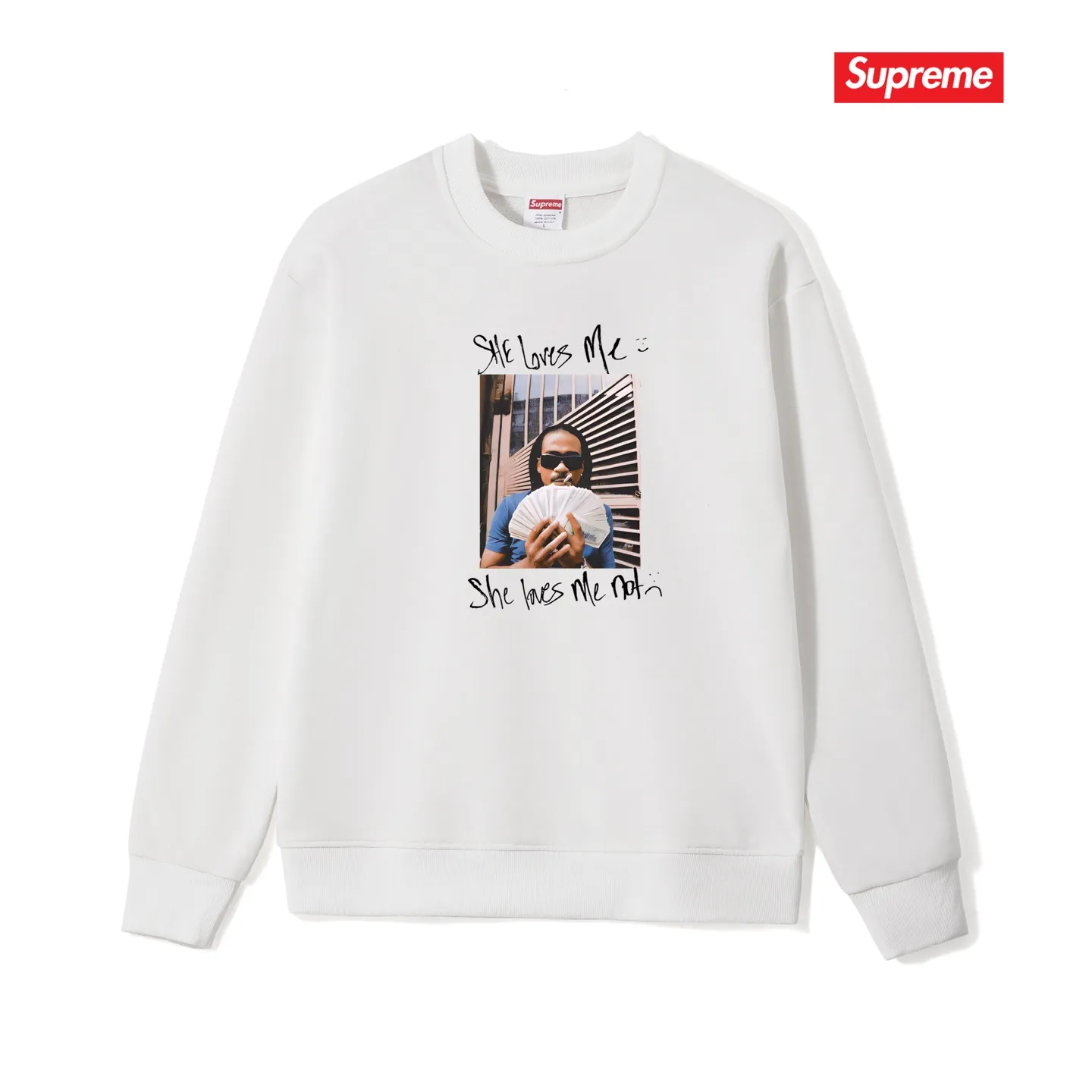 Style No. S1140 #terry p150💰 Plush 160💰 SS25 Sup She loves me printed round neck sweatshirt Made of 400g large terry (drop shoulder large version) fabric, soft texture and no pilling Imported environmentally friendly printing glue The pattern is bright and three-dimensional Quality💥Same style for men and women The upper body is trendy Color: black white gray Size: S M L XL XXL