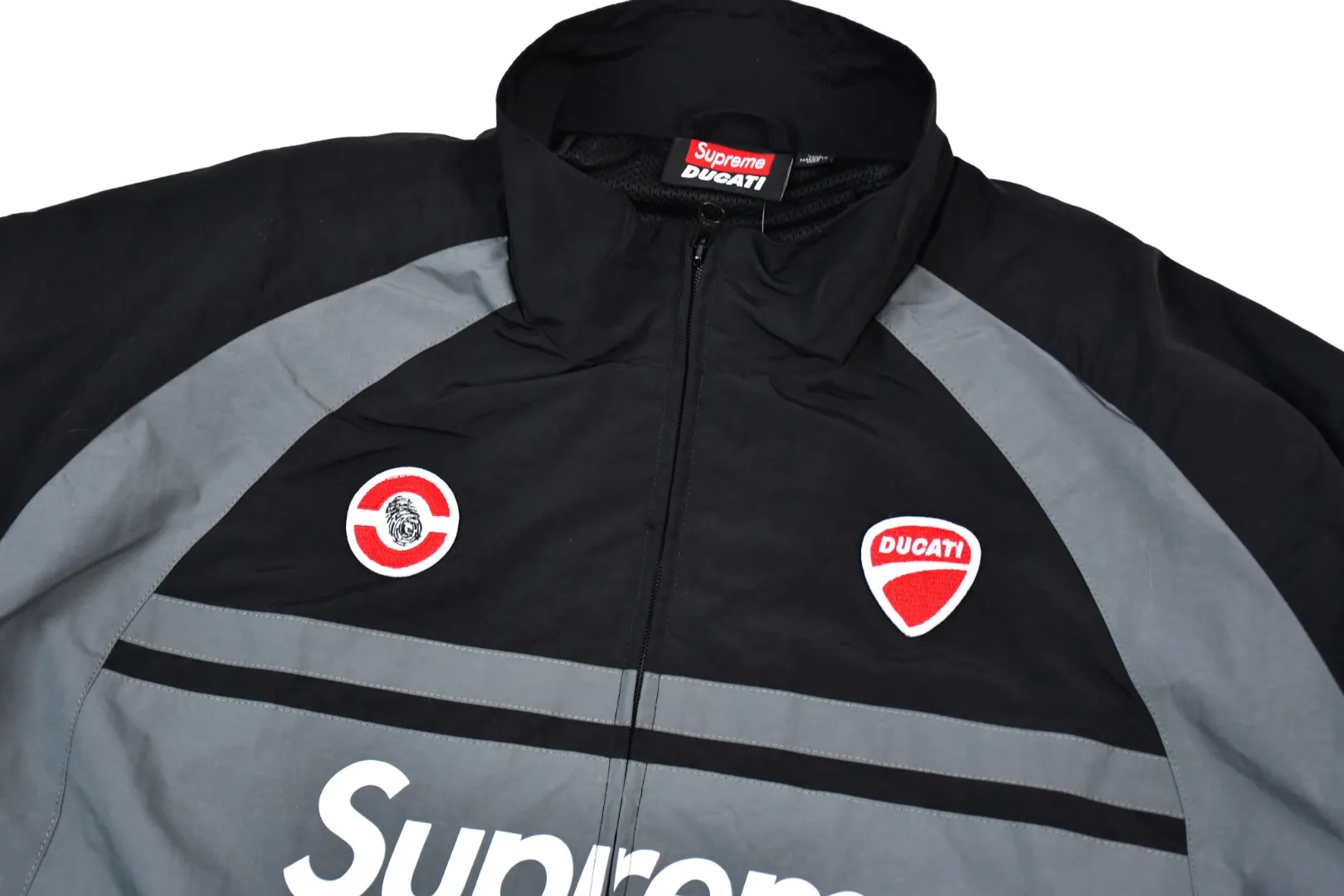 🅿️640 S251 Supreme 24ss Ducati Ducati co-branded Track Jacket racing uniform school uniform jacket - Color: Black White - Size: S M L XL Customized full set of accessories/YKK metal zipper/Customized hardware/Three standards