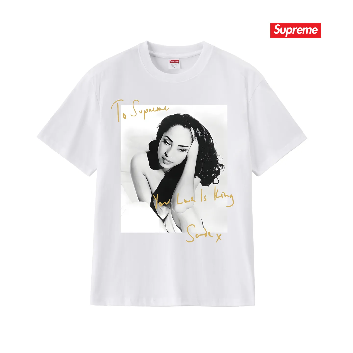 S189 P110💰 Supreme 17SS Sade Tee Singer Photo Signed Round Neck Trendy Short Sleeve T-shirt Loose Fit Made of 260g combed cotton double yarn All three standards from fabrics to accessories are complete with ZP Imported Matsui Company’s slurry printing will never crack The whole piece adopts three-needle five-thread technology (neckline-shoulder seam-sleeve seam double line, looks more three-dimensional and textured) consistent with the original version, classic version Feel free to compare zp. The whole piece adopts three-needle five-thread craftsmanship (neckline-shoulder seam-sleeve seam double thread, which looks more three-dimensional and textured). It has the same craftsmanship as the original original, classic version. Color: black, white, light gray, pink, navy. Size: S M L XL XXL