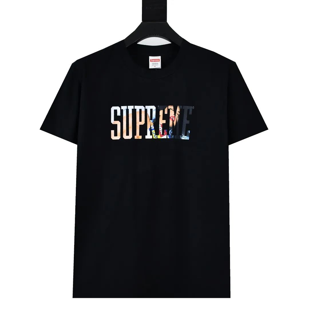 🅿️130 S182 top version Supreme FW24 actress TERA PATRICK character printed short-sleeved T-shirt. Refuse to look at pictures to make products. Refuse to compare with wrong versions. Use cylinder seamless technology (original technology, there are no stitched bones on the side of the clothes, key points of identification) The fabrics are all custom-woven and dyed, 280g weight, 100% cotton, cylindrical fabric. Cylindrical fabric is a knitted fabric woven with a cylinder loom. The needles are distributed in a cylindrical shape on the fuselage. The gray fabric is a large cylinder, which needs to be opened and shaped before it can be used further. There are no slits on the side of the clothes, so there is no washing label on the side of ordinary short-sleeves. There is only one collar label behind the neck. The printing uses thermosetting ink printing imported from Belgium (different from conventional thermal transfer printing), also known as plastic ink, or self-adhesive ink. Its ingredients are: mainly composed of polyvinyl chloride (PVC) and phthalates, including PVC and phthalates, fixing agents, Stabilizers and thickeners are mixed to form thermosetting ink, which is not the digital direct printing advertised on the market. The printing texture of thermosetting ink is unachievable by digital direct printing. The new triple collar label has a watermark anti-counterfeiting effect, a real anti-counterfeiting layer, a version with a high probability of passing the inspection, and the original packaging picture has a high probability of passing the test. Size：S-XL