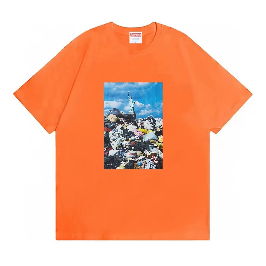 #S123 p110💰 SupremeFW22Week1Trash Tee landscape pattern printing, loose fit, using 260 grams of combed cotton double yarn, all three standards from fabrics to accessories are in compliance with ZP. Imported Matsui Company slurry printing will never crack. The whole piece adopts three-needle five-thread technology. The neckline-shoulder seam-sleeve seam is double-lined, which looks more three-dimensional and textured. The same process as the original version, classic version Feel free to compare zp. The whole piece adopts three-needle five-thread craftsmanship (neckline-shoulder seam-sleeve seam double thread, which looks more three-dimensional and textured). It has the same craftsmanship as the original original, classic version. Color: white, black, orange, gray. Size: S M L XL XXL