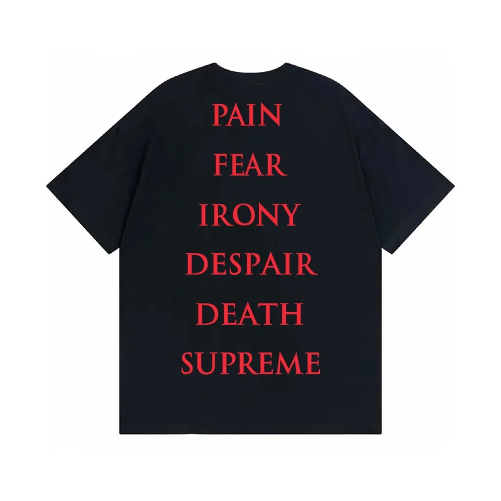 #S105 p110💰 Supreme Week4 xThe Crow co-branded Tee crow angel devil pattern print Loose fit Made of 260g combed cotton double yarn From fabrics to accessories, all three standards are complete and follow ZP Imported Matsui company slurry printing will never crack The whole piece adopts three-needle five-thread technology (neckline-shoulder seam-sleeve seam double line, looks more three-dimensional and textured) The same craftsmanship as the original version, classic version Feel free to compare zp. The whole piece adopts three-needle five-thread craftsmanship (neckline-shoulder seam-sleeve seam double thread, which looks more three-dimensional and textured). It has the same craftsmanship as the original original, classic version. Color: White, Black, Dark Green, Purple. Size: S M L XL XXL