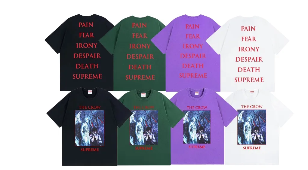#S105 p110💰 Supreme Week4 xThe Crow co-branded Tee crow angel devil pattern print Loose fit Made of 260g combed cotton double yarn From fabrics to accessories, all three standards are complete and follow ZP Imported Matsui company slurry printing will never crack The whole piece adopts three-needle five-thread technology (neckline-shoulder seam-sleeve seam double line, looks more three-dimensional and textured) The same craftsmanship as the original version, classic version Feel free to compare zp. The whole piece adopts three-needle five-thread craftsmanship (neckline-shoulder seam-sleeve seam double thread, which looks more three-dimensional and textured). It has the same craftsmanship as the original original, classic version. Color: White, Black, Dark Green, Purple. Size: S M L XL XXL