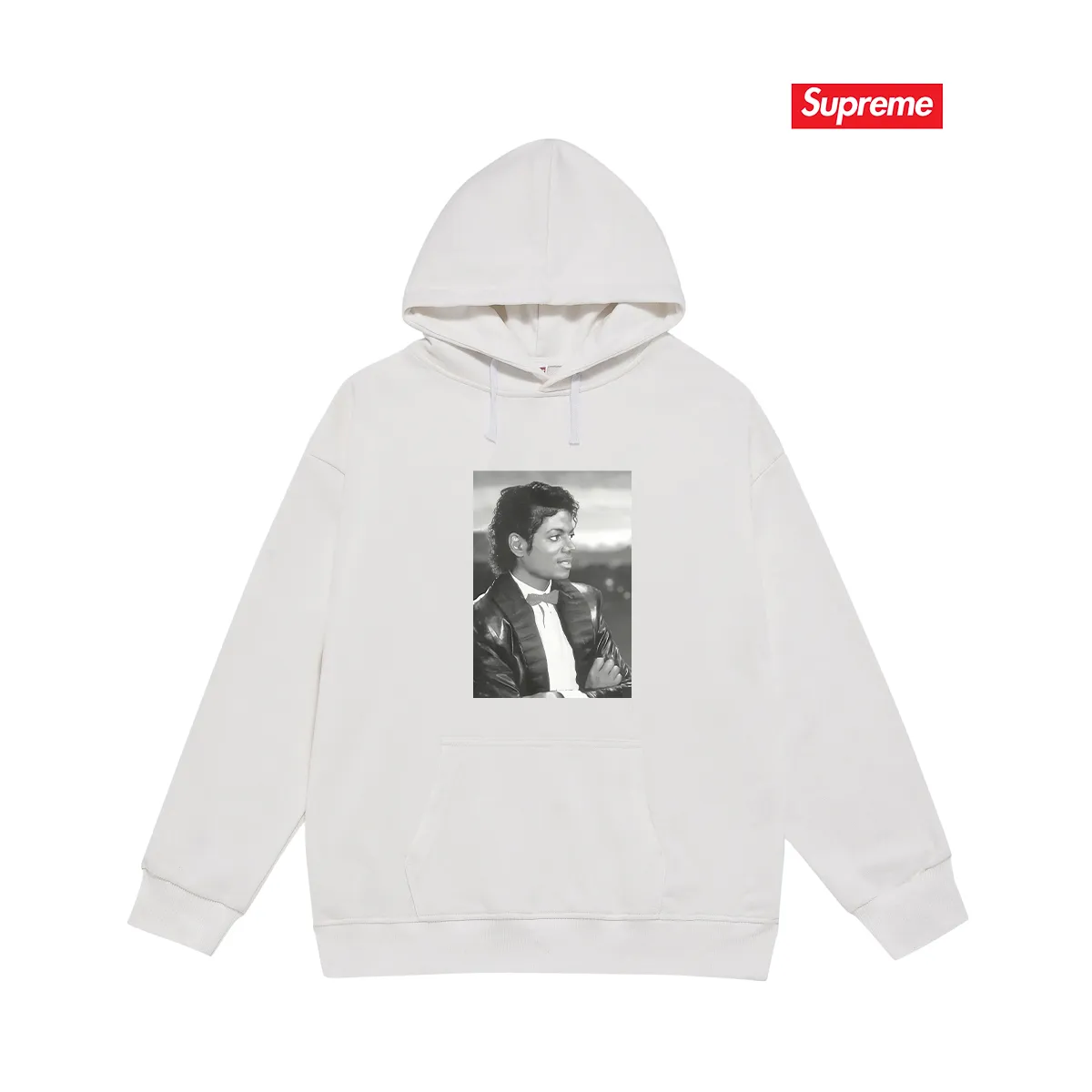 Style No. S2198 #terry P160💰 Velvet P170💰 SS17 Michael Jackson Tee Michael Jackson pattern hooded sweatshirt Made of 400g large terry 430g silver fox velvet (drop shoulder large version) fabric, soft texture and no pilling Imported environmentally friendly printing glue The pattern is bright and three-dimensional Quality 💥Same style for men and women The upper body is trendy Color: black white gray Size: S M L XL XXL