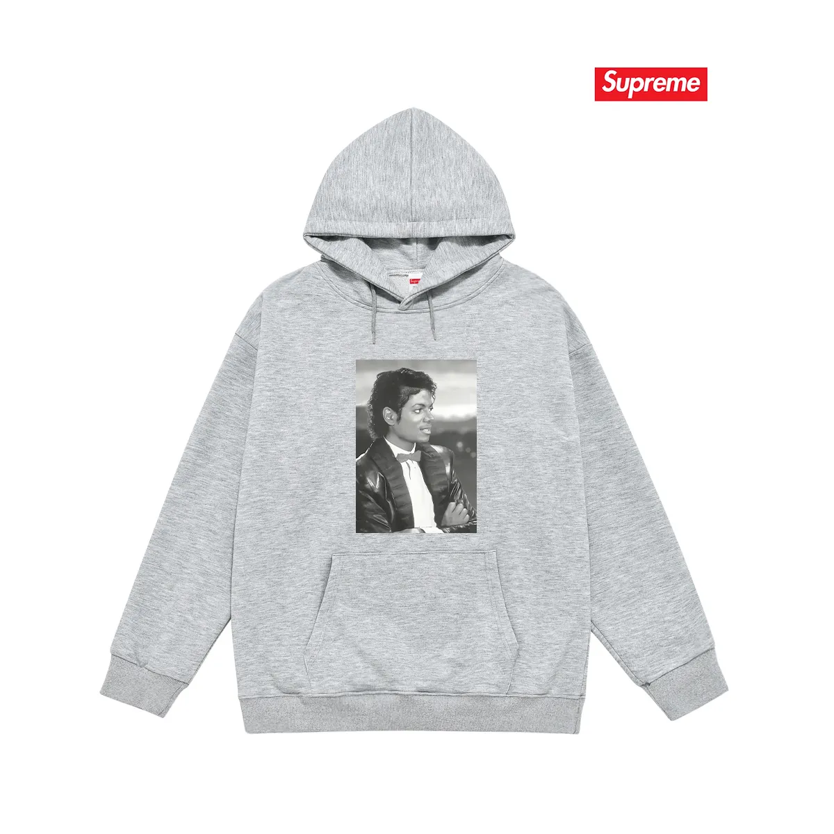 Style No. S2198 #terry P160💰 Velvet P170💰 SS17 Michael Jackson Tee Michael Jackson pattern hooded sweatshirt Made of 400g large terry 430g silver fox velvet (drop shoulder large version) fabric, soft texture and no pilling Imported environmentally friendly printing glue The pattern is bright and three-dimensional Quality 💥Same style for men and women The upper body is trendy Color: black white gray Size: S M L XL XXL