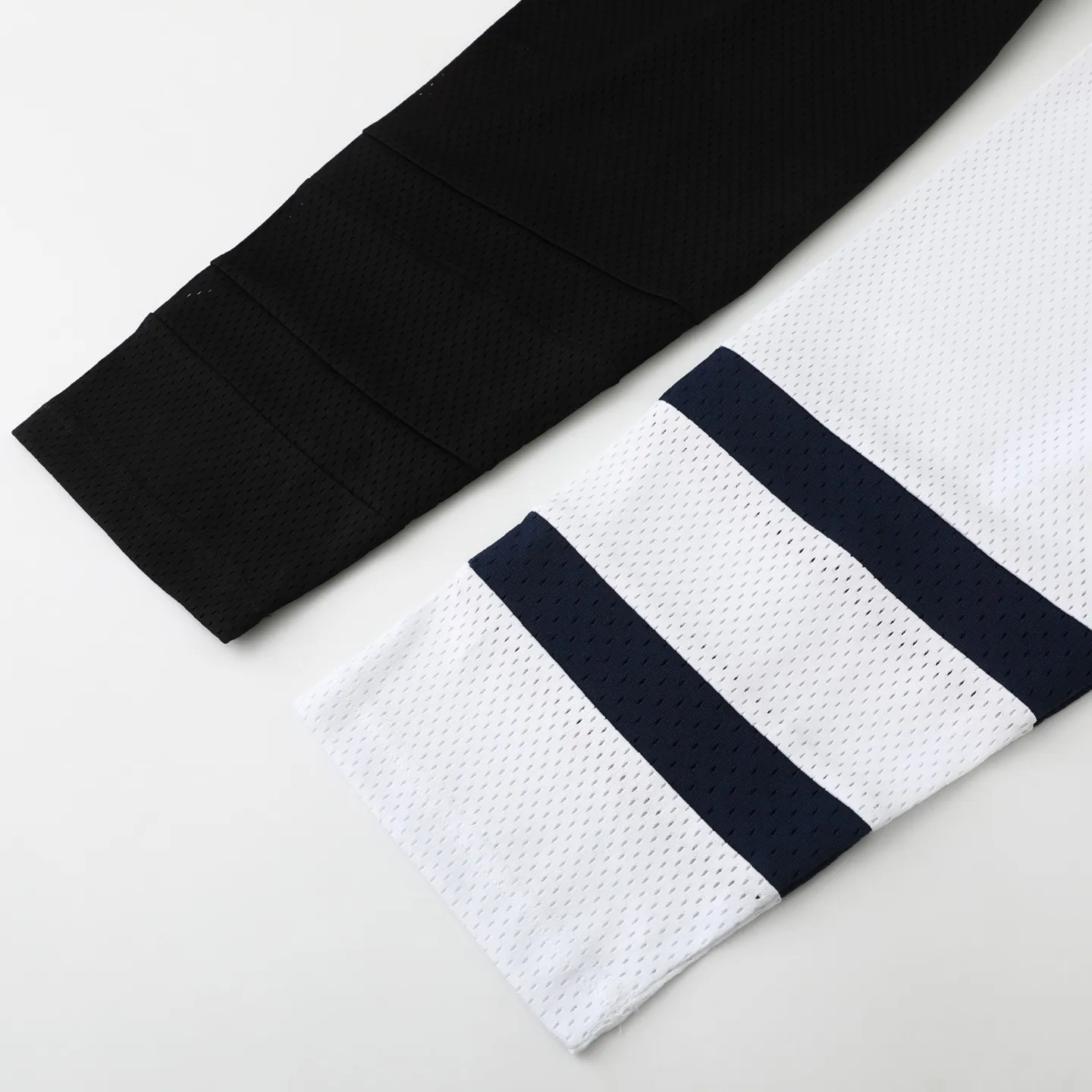 S634💰p230 Supreme Marithé François Girbaud co-branded loose mesh American ice hockey jersey with logo embroidered on the chest. Same style for men and women. 250g mesh fabric. Customized accessories. Complete. Color: black. White. Loose fit. Size: S M L 57 M 73 122 55 58 L 75 126 57 59 XL 77 130 59 60
