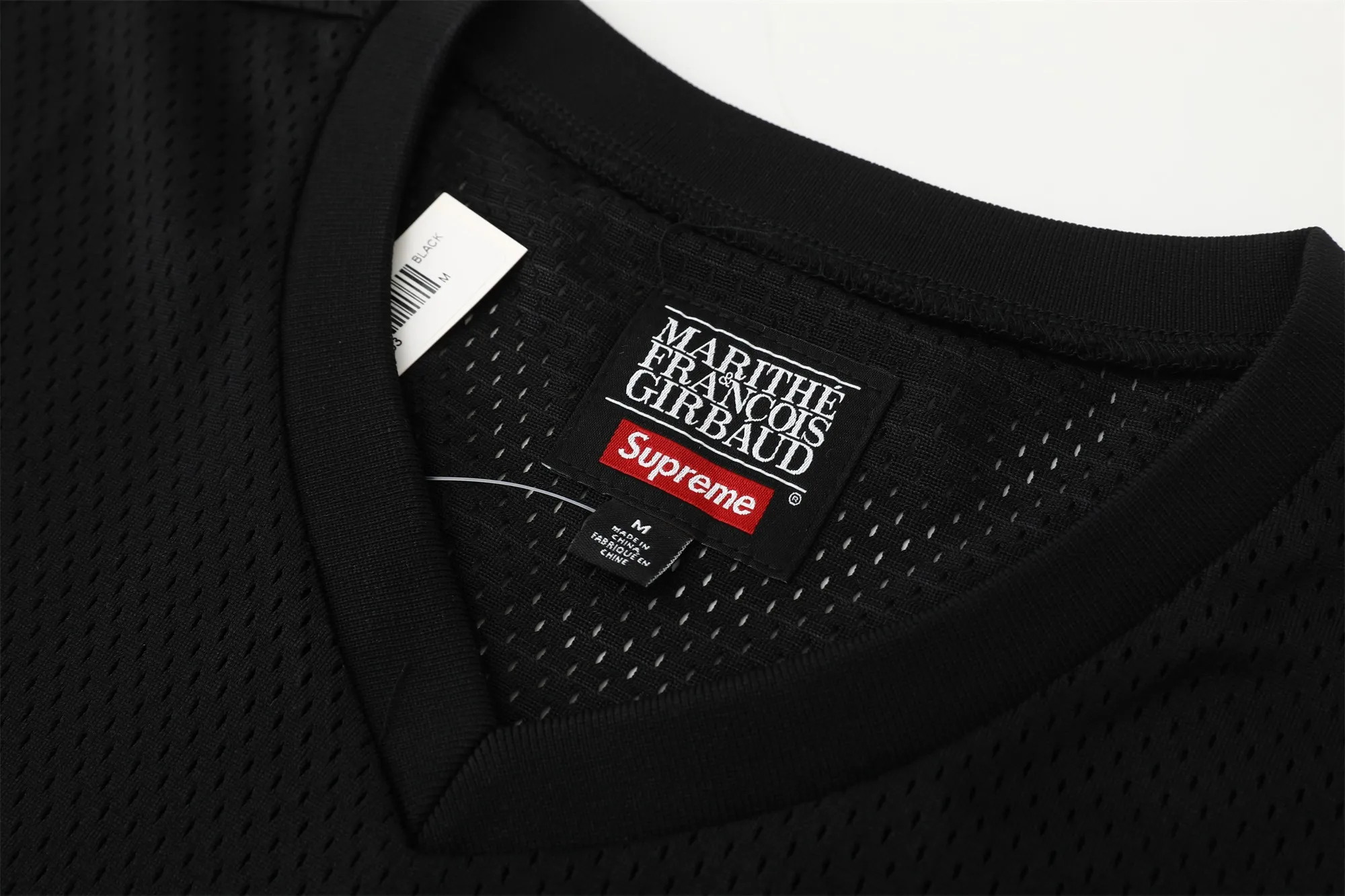 S634💰p230 Supreme Marithé François Girbaud co-branded loose mesh American ice hockey jersey with logo embroidered on the chest. Same style for men and women. 250g mesh fabric. Customized accessories. Complete. Color: black. White. Loose fit. Size: S M L 57 M 73 122 55 58 L 75 126 57 59 XL 77 130 59 60