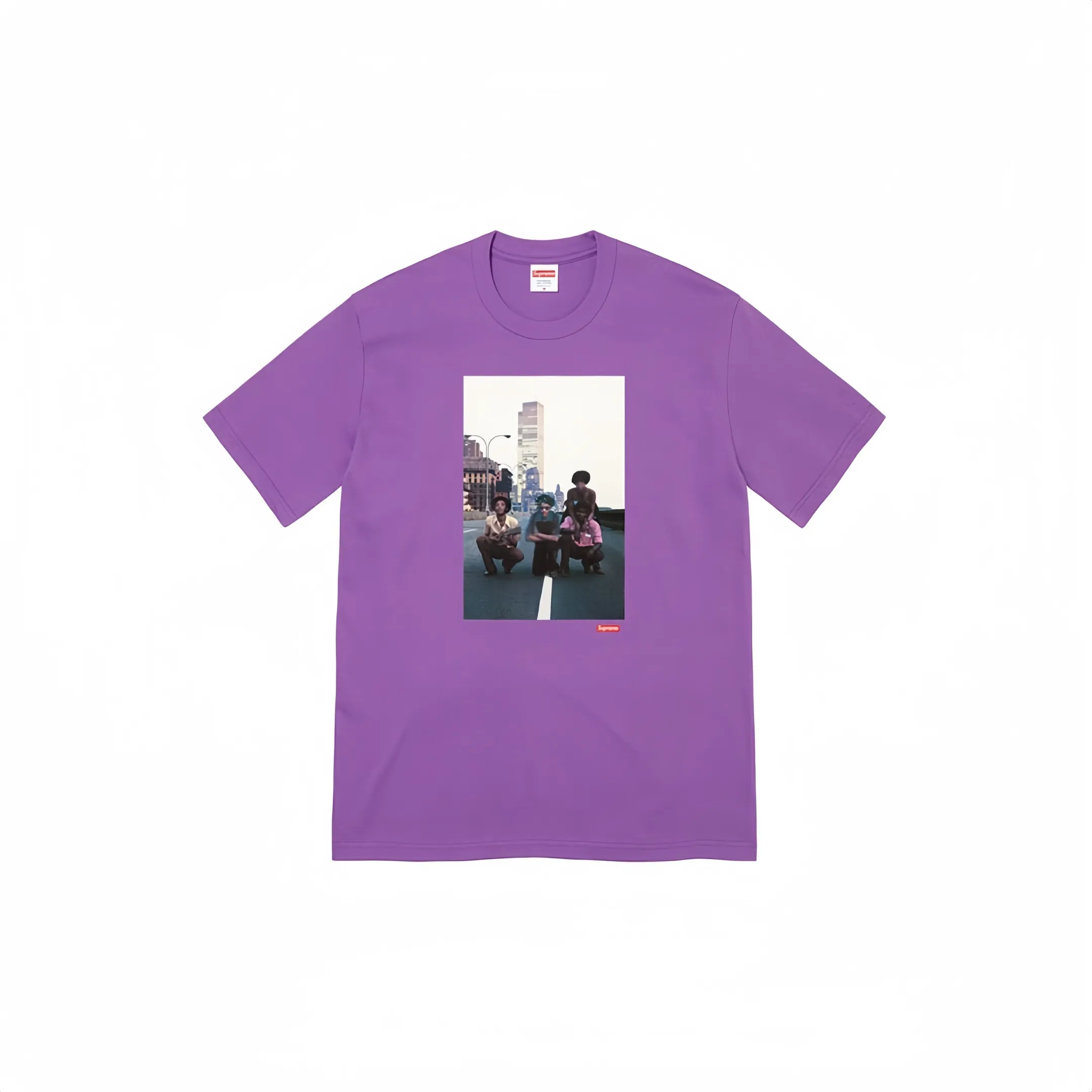 #S15 P110💰 Supreme Week 18 Augustus Pablo Tee Reggae band character printed round neck short-sleeved T-shirt. The same style for men and women is made of 260g combed cotton double yarn. From fabrics to accessories, all three standards are complete and follow ZP. Imported Matsui Company slurry printing will never crack. The whole piece is made of three-needle five-thread technology. The neckline-shoulder seam-sleeve seam is double-lined, which looks more three-dimensional and textured. The same process as the original version, classic version Feel free to compare zp. The whole piece adopts three-needle five-thread craftsmanship. The neckline-shoulder seam-sleeve seam is double-threaded, which looks more three-dimensional and textured.) It has the same craftsmanship as the original original, classic version. Color: black, white, purple, yellow. Size: S M L XL XXL