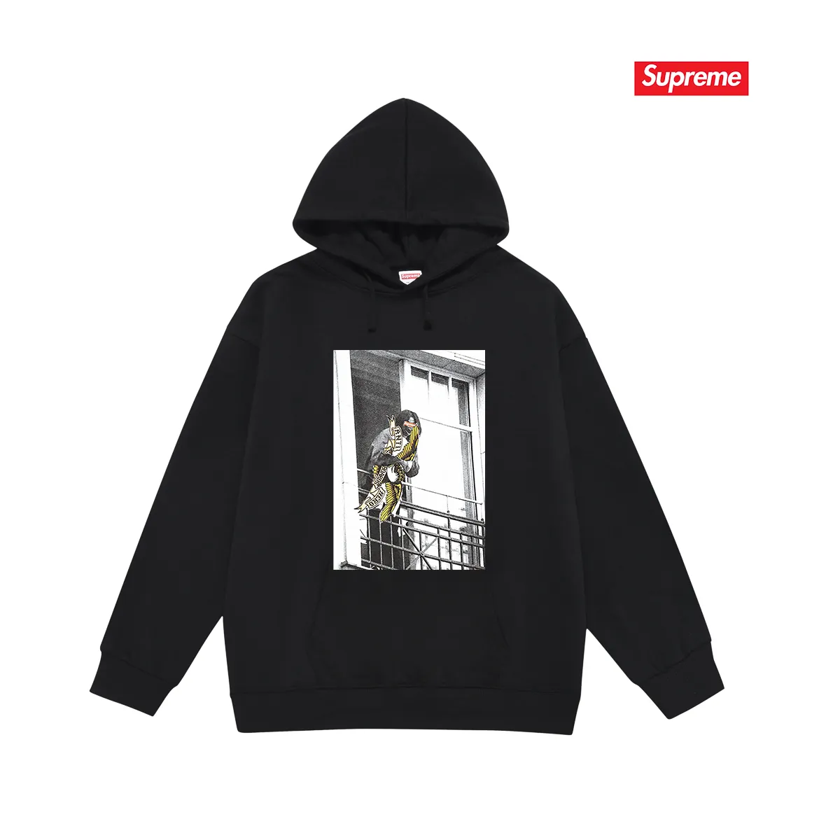 Style No. S2107 #terry P160💰 Velvet P170💰 Supreme Week 14 xANTIHERO Balcony Tee co-branded Michael Jackson balcony character print hooded sweatshirt Made of 400g large terry 430g silver fox velvet (drop shoulder large version) fabric, soft texture and no pilling, imported environmentally friendly printing glue, bright and three-dimensional pattern, quality 💥Same style for men and women, the upper body is trendy Color: Black White Gray Size: S M L XL XXL